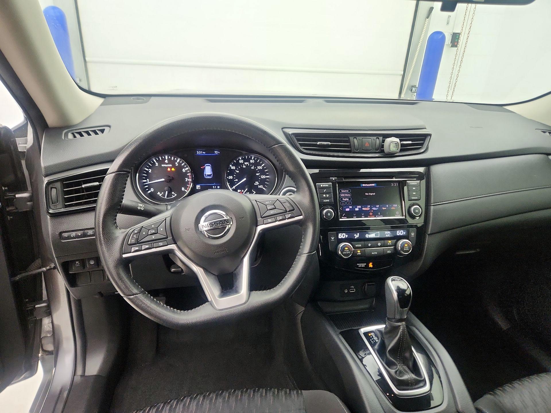 Thumbnail: 2020 Nissan Rogue - 9
