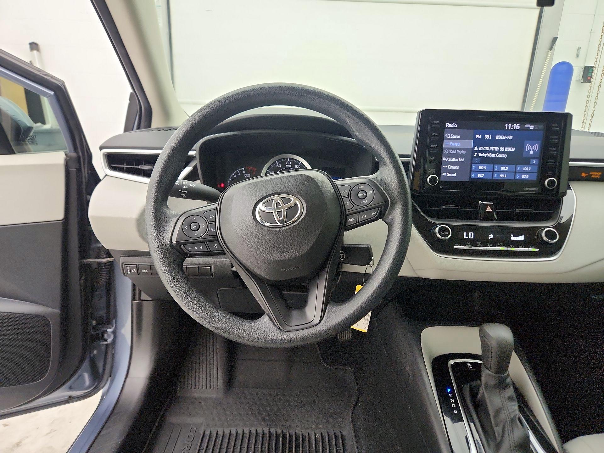 Thumbnail: 2022 Toyota Corolla - 10
