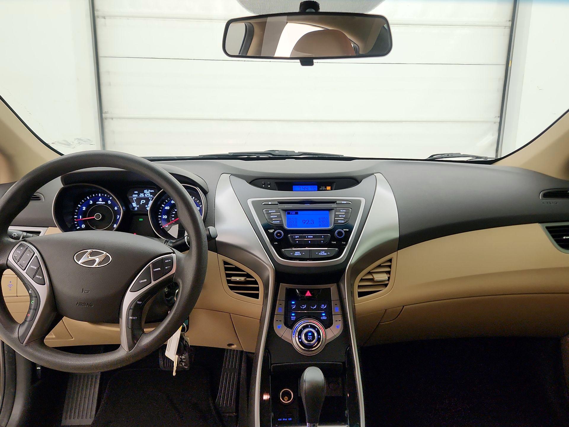 Thumbnail: 2013 Hyundai Elantra - 9
