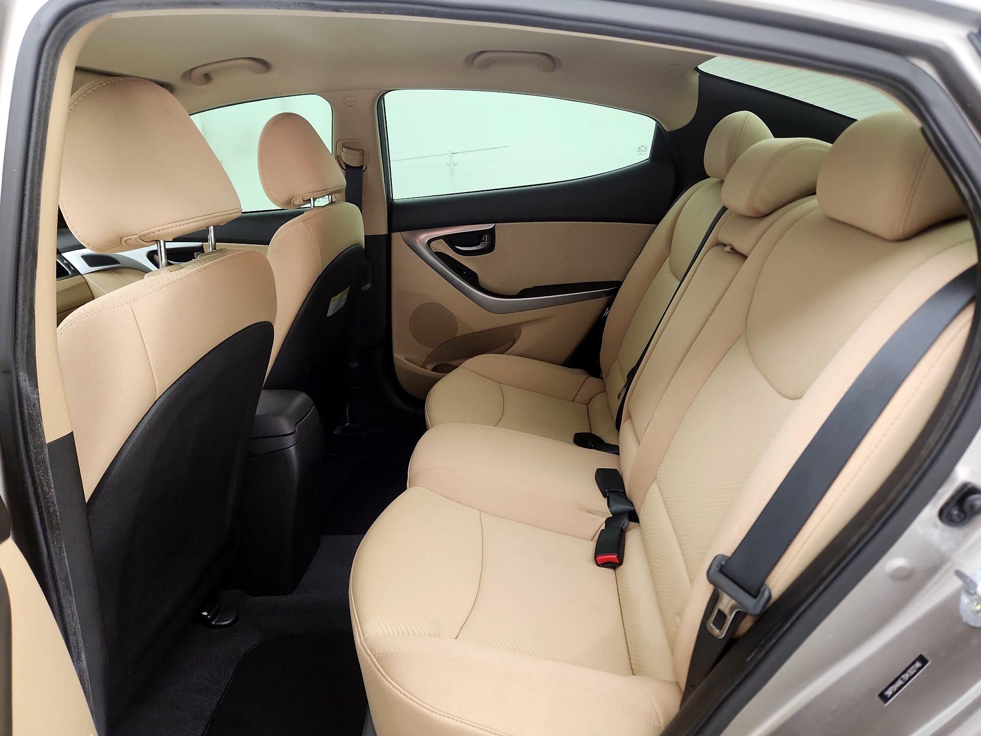 Thumbnail: 2013 Hyundai Elantra - 18