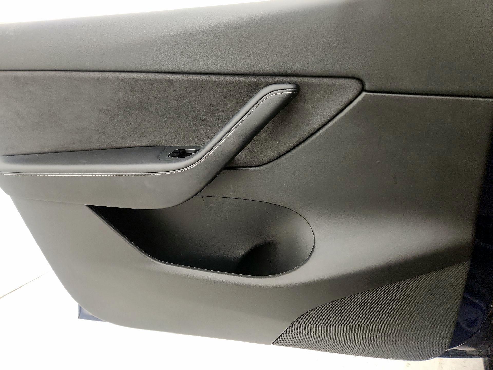 Thumbnail: 2021 Tesla Model Y - 12
