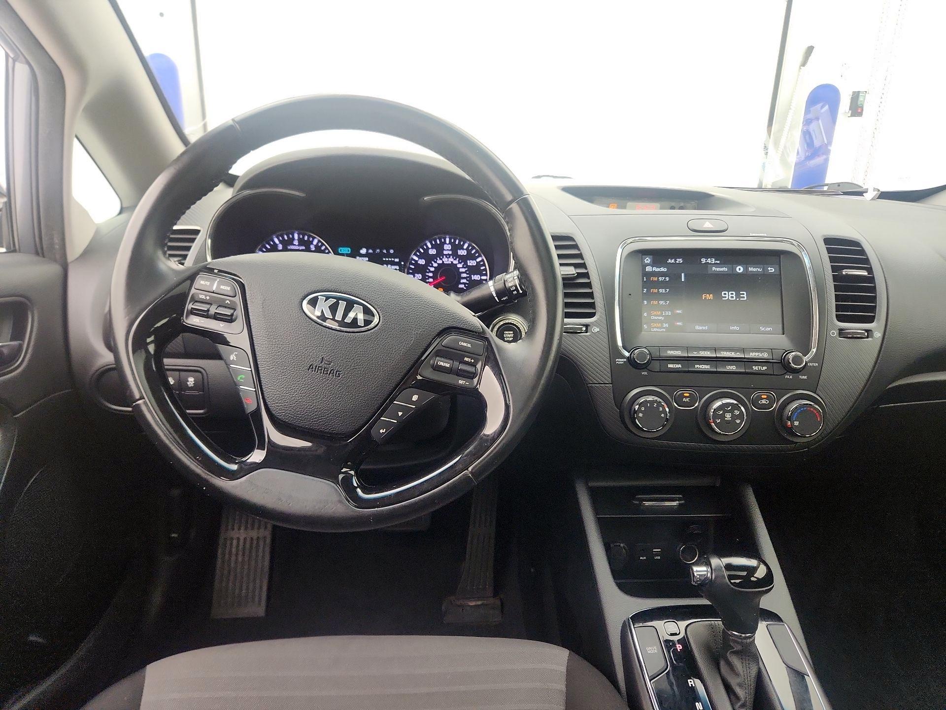 Thumbnail: 2018 Kia Forte - 10