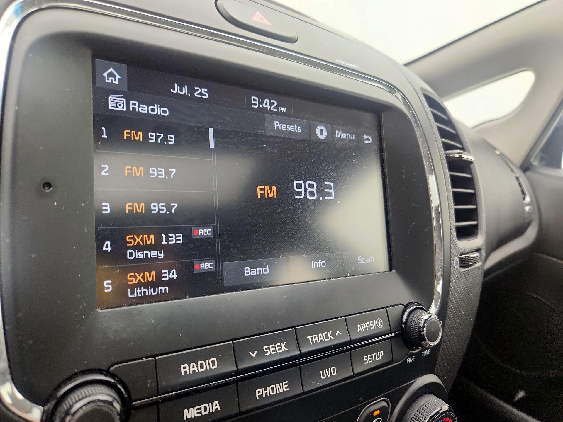 Thumbnail: 2018 Kia Forte - 15