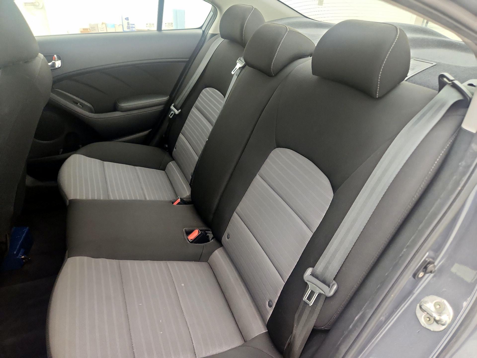 Thumbnail: 2018 Kia Forte - 20