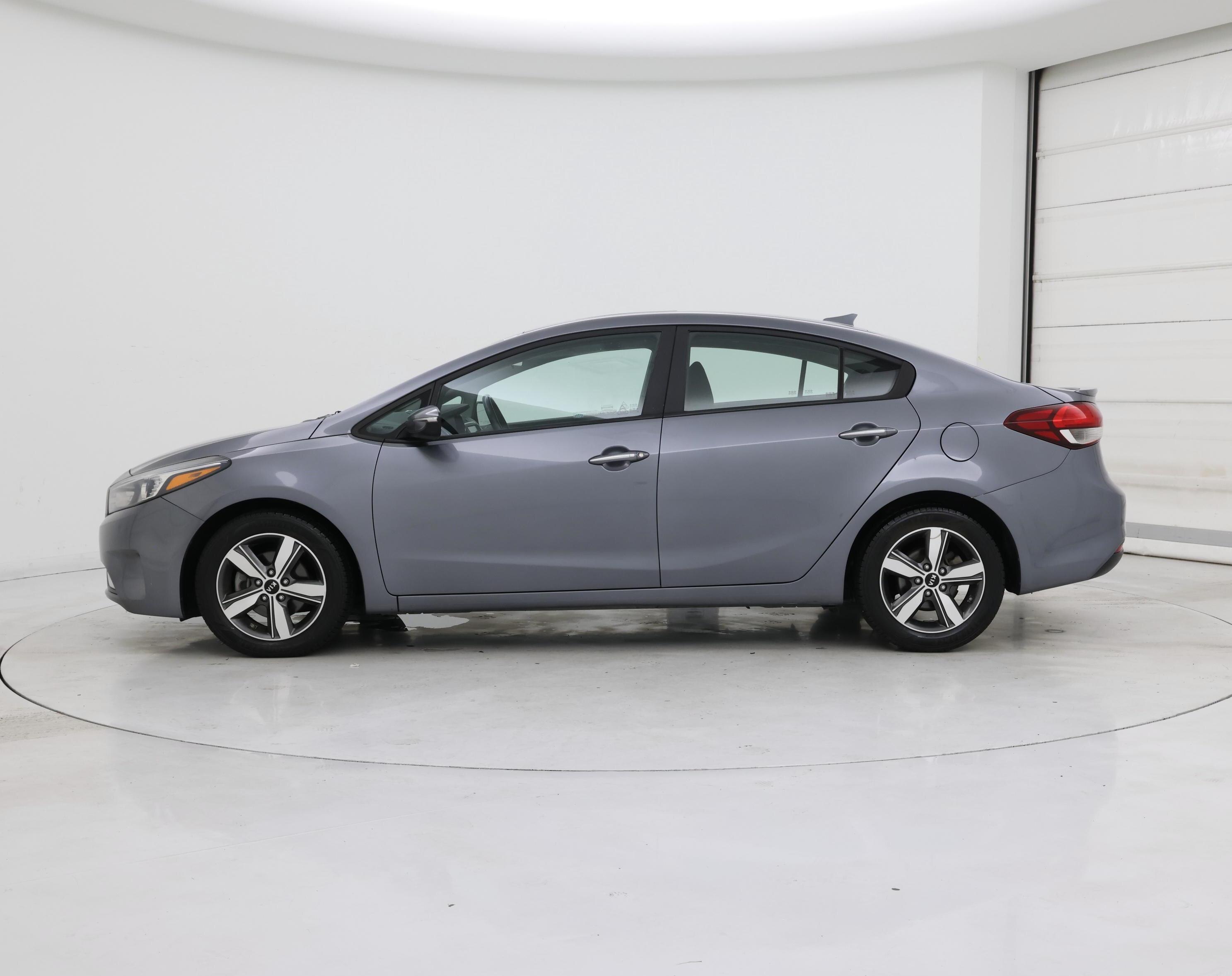 Thumbnail: 2018 Kia Forte - 3