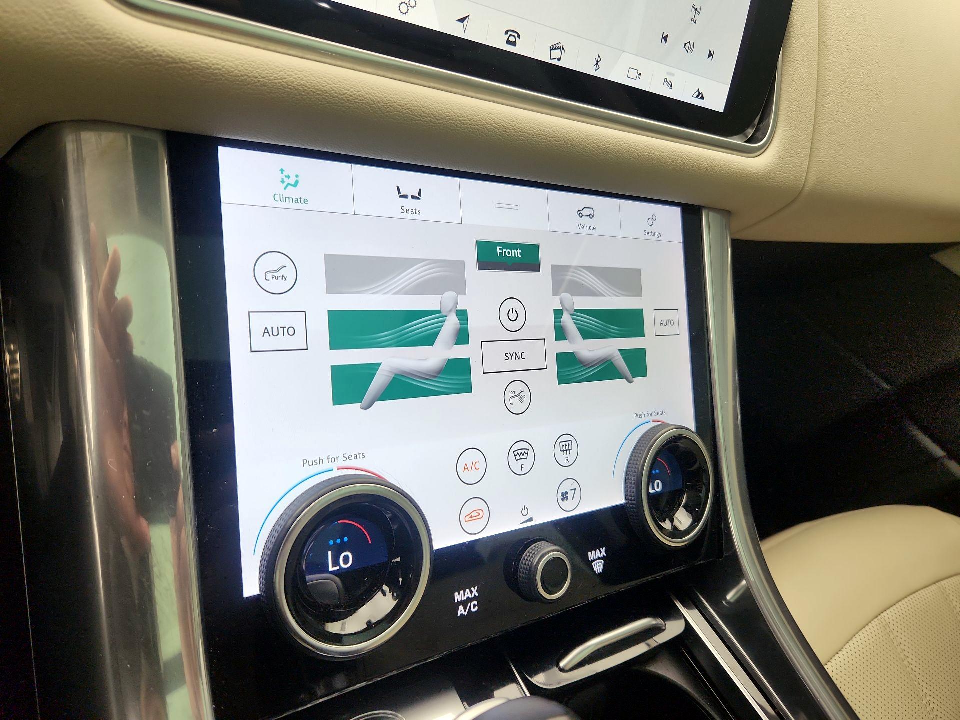 Thumbnail: 2021 Land Rover Range Rover Sport - 17