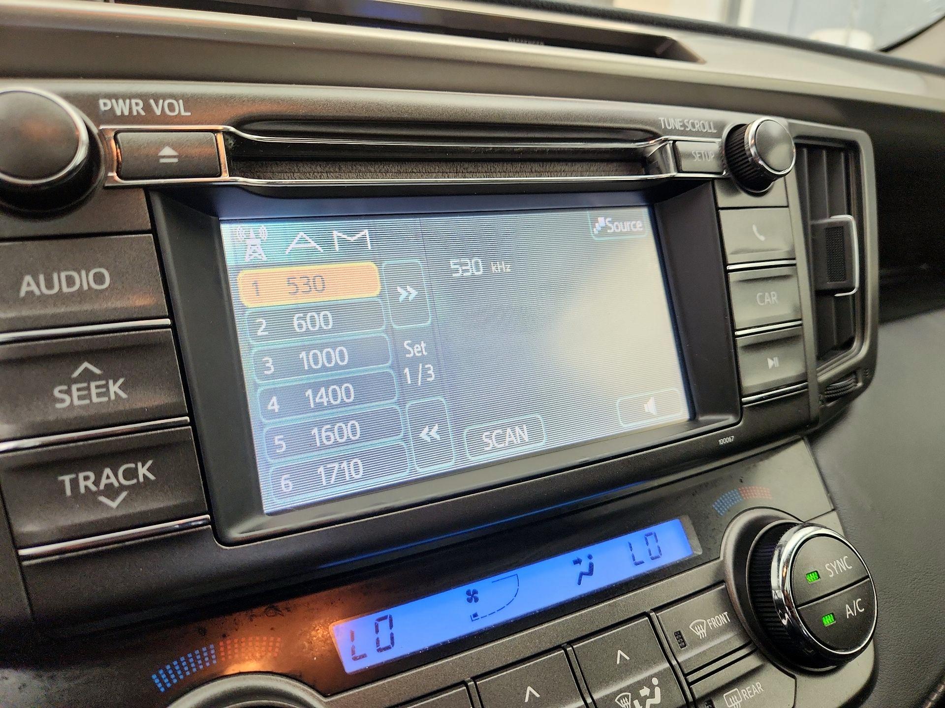 Thumbnail: 2013 Toyota RAV4 - 15