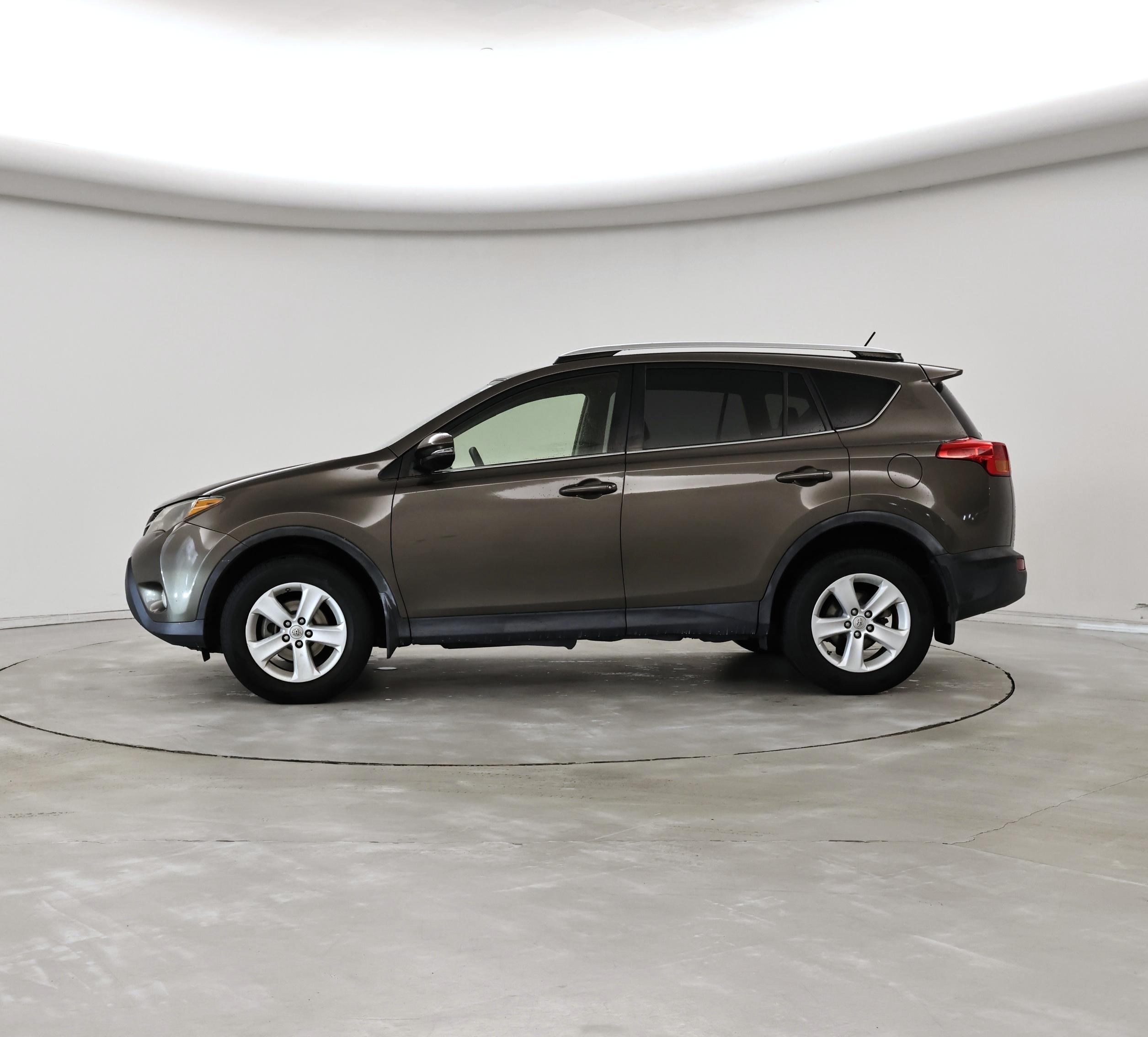 Thumbnail: 2013 Toyota RAV4 - 3