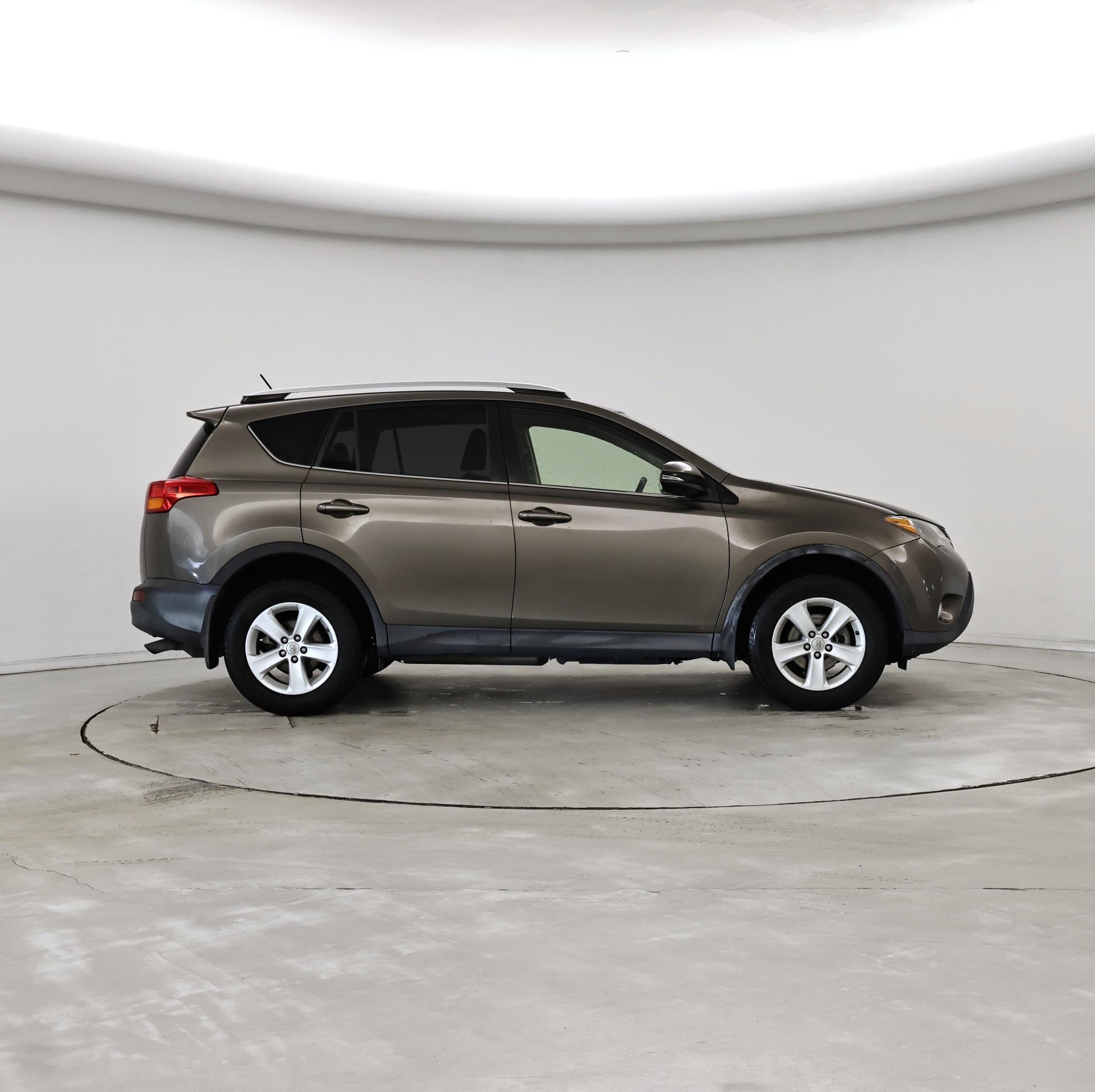 Thumbnail: 2013 Toyota RAV4 - 7