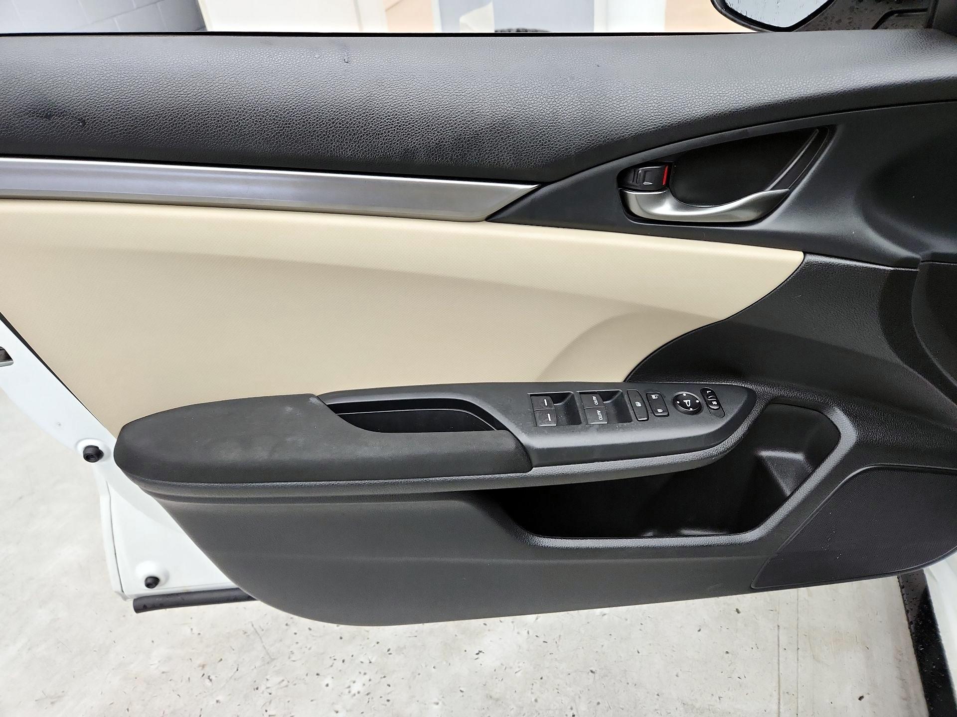 Thumbnail: 2018 Honda Civic - 12