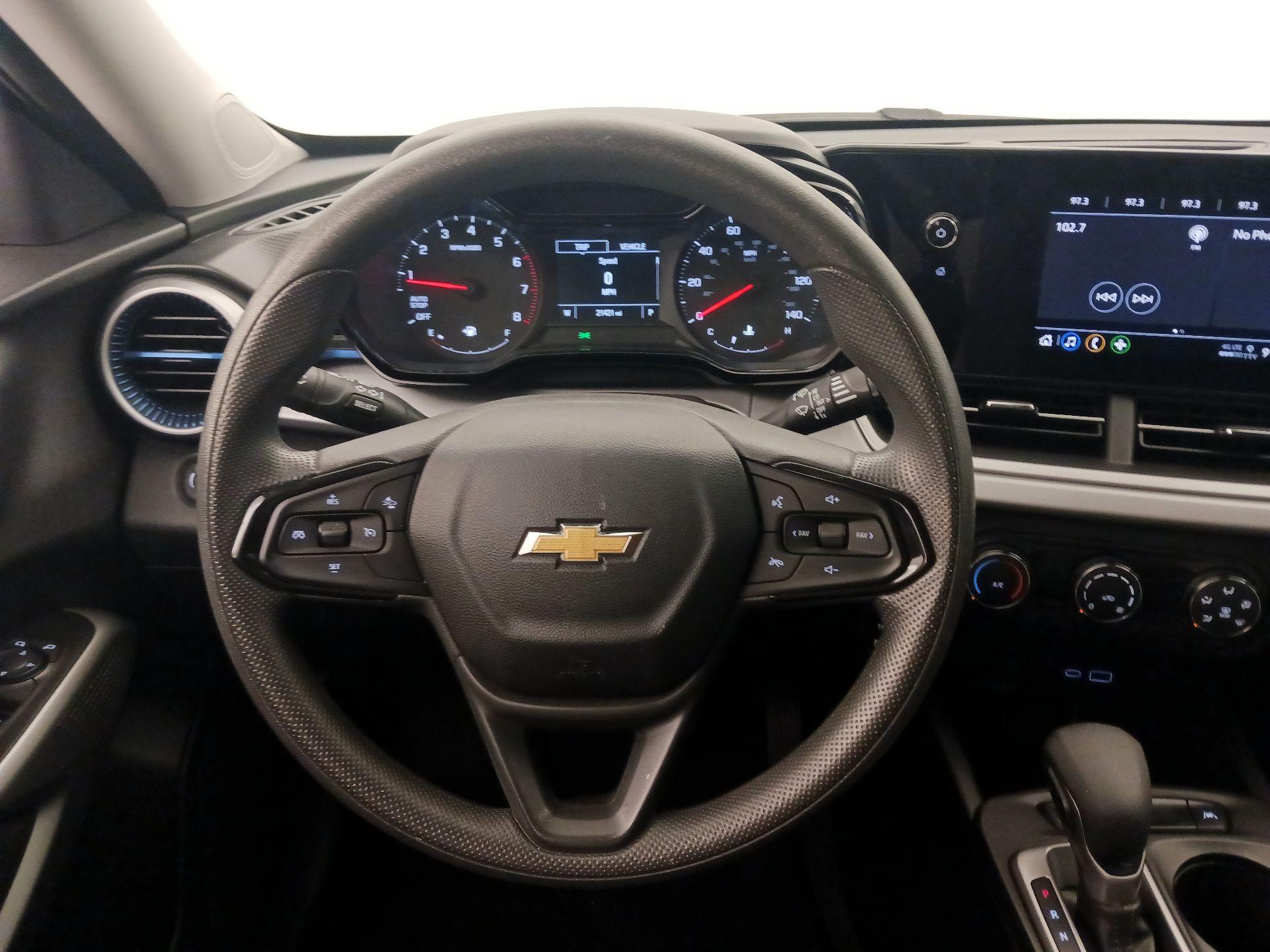 Thumbnail: 2024 Chevrolet Trax - 10