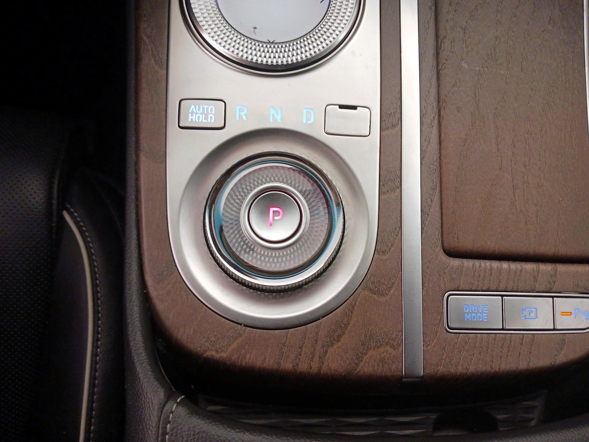 Thumbnail: 2021 Genesis G80 - 18
