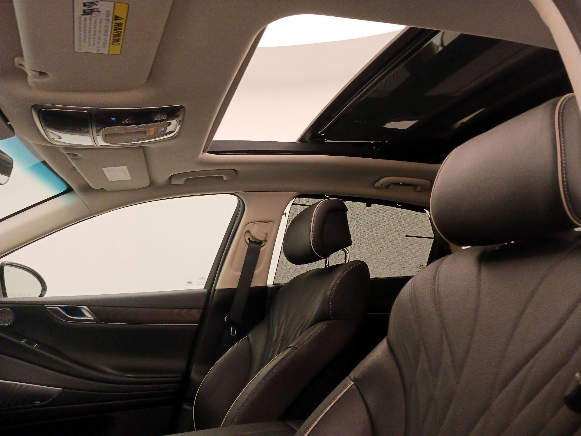 Thumbnail: 2021 Genesis G80 - 20