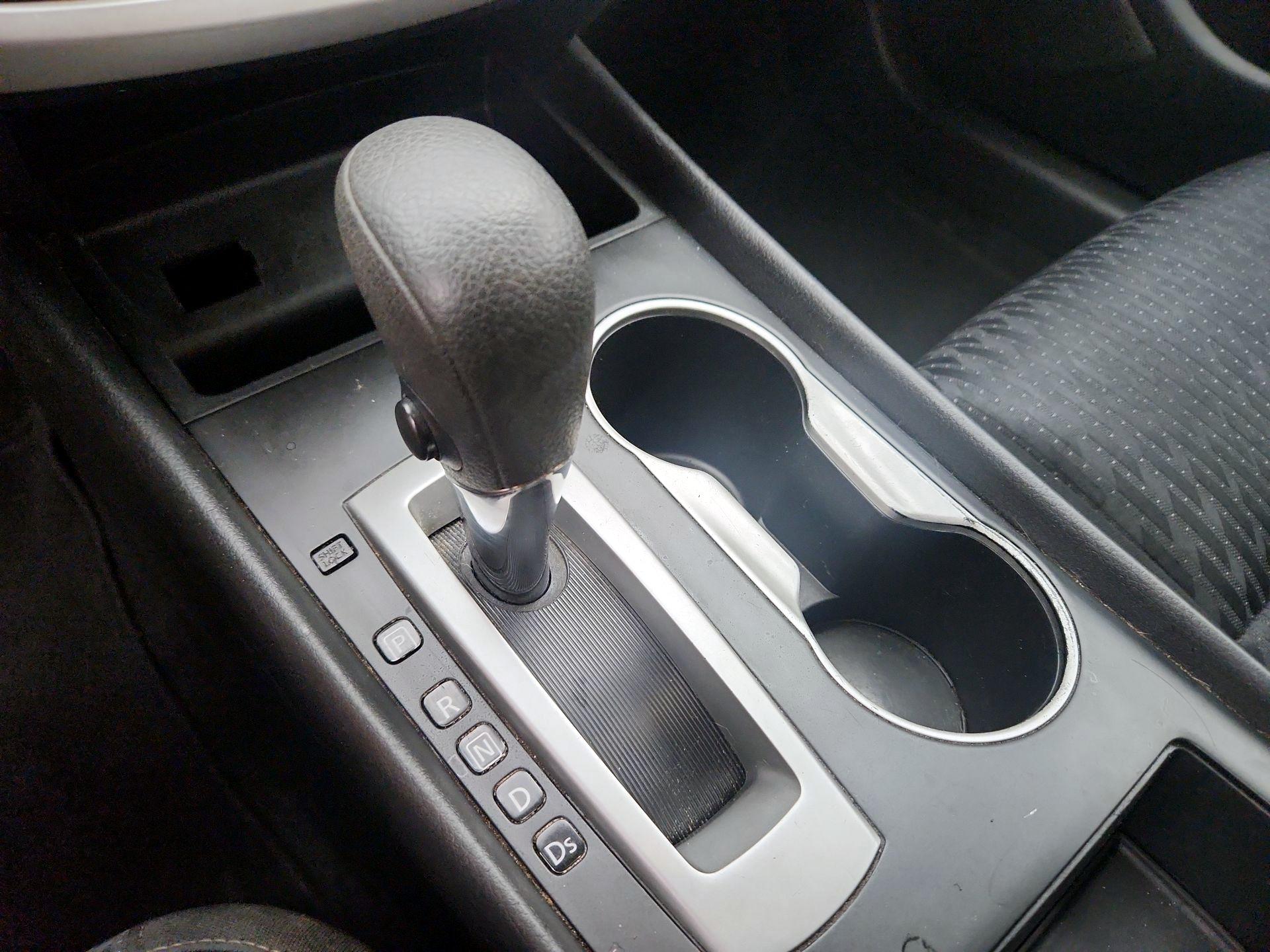 Thumbnail: 2016 Nissan Altima - 17