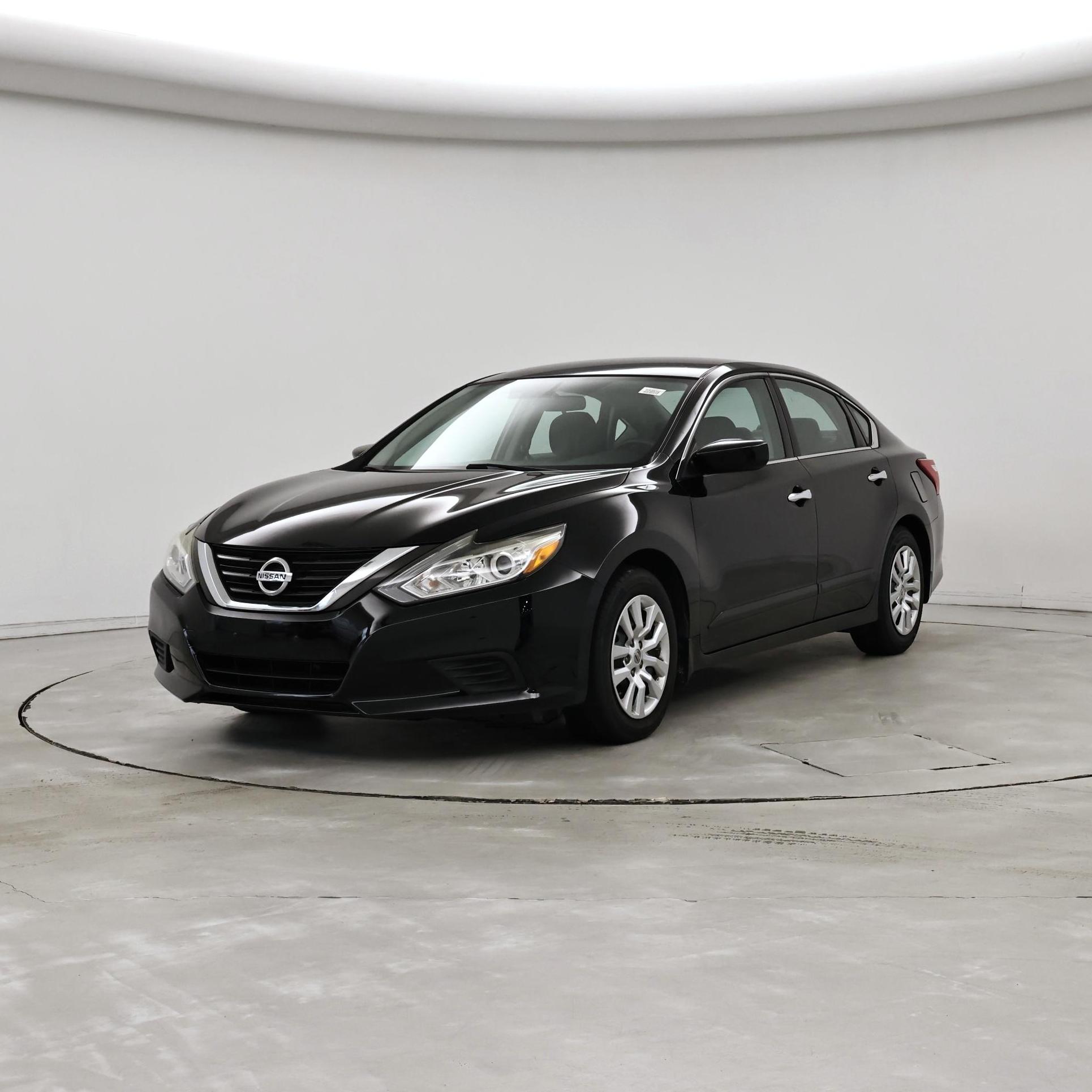 Thumbnail: 2016 Nissan Altima - 4