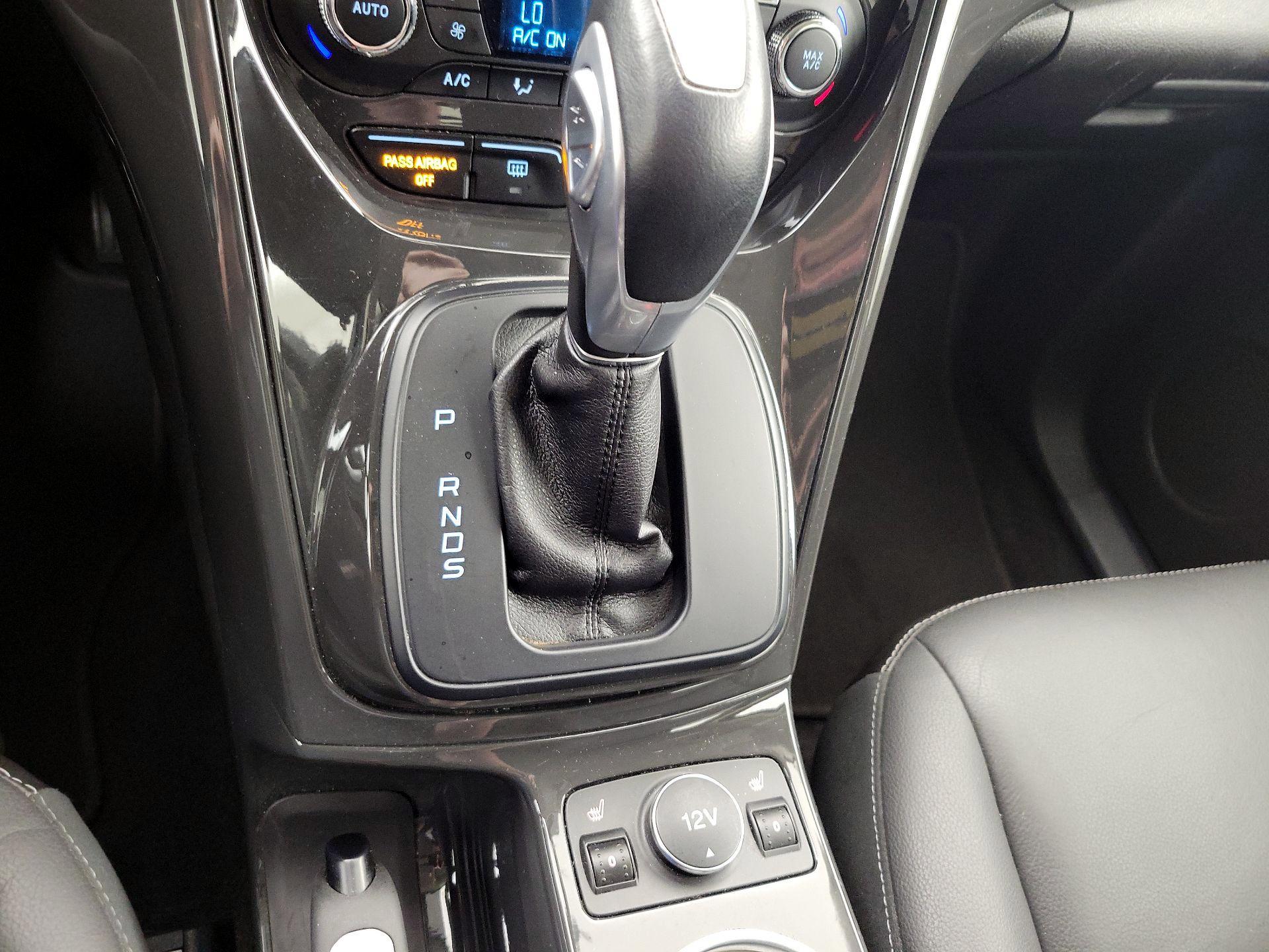Thumbnail: 2015 Ford Escape - 18