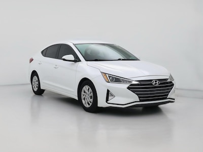 White 2019 Hyundai Elantra SE