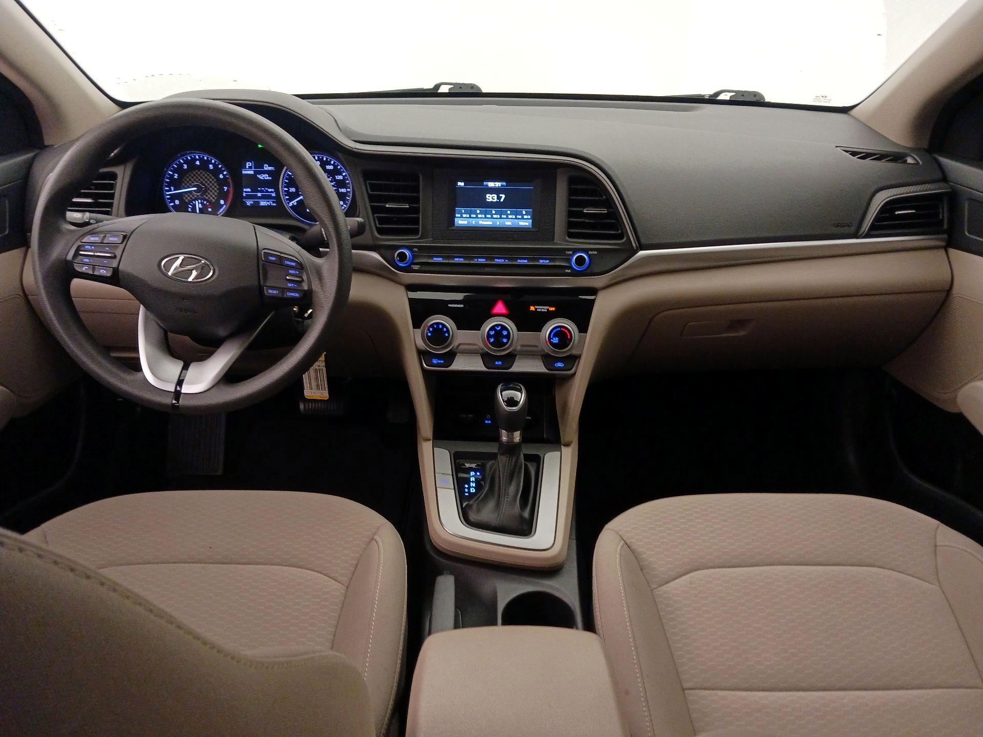 Thumbnail: 2019 Hyundai Elantra - 9