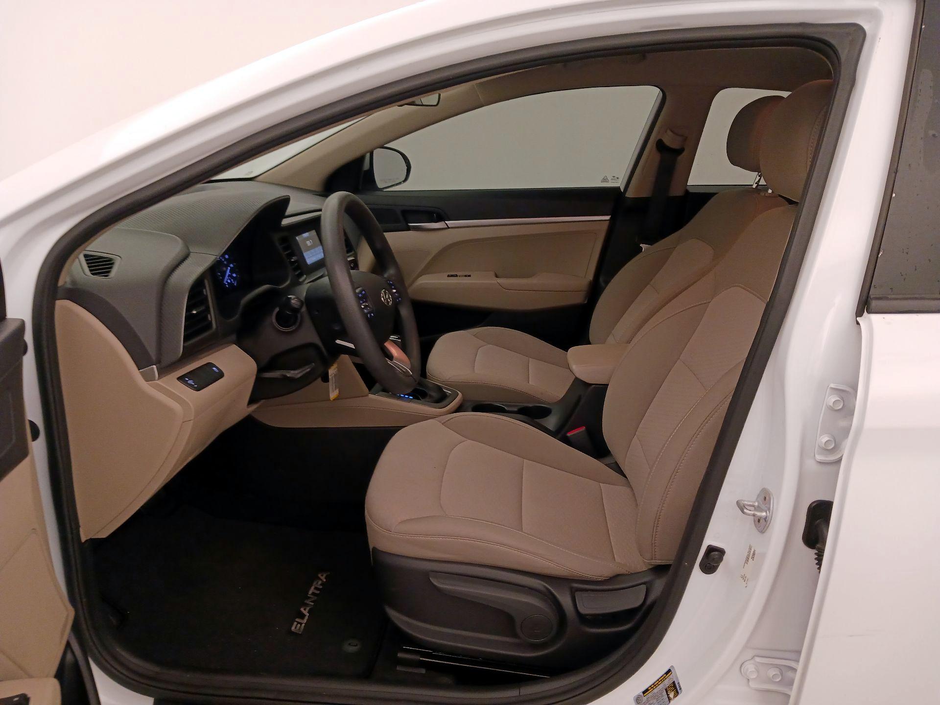 Thumbnail: 2019 Hyundai Elantra - 11