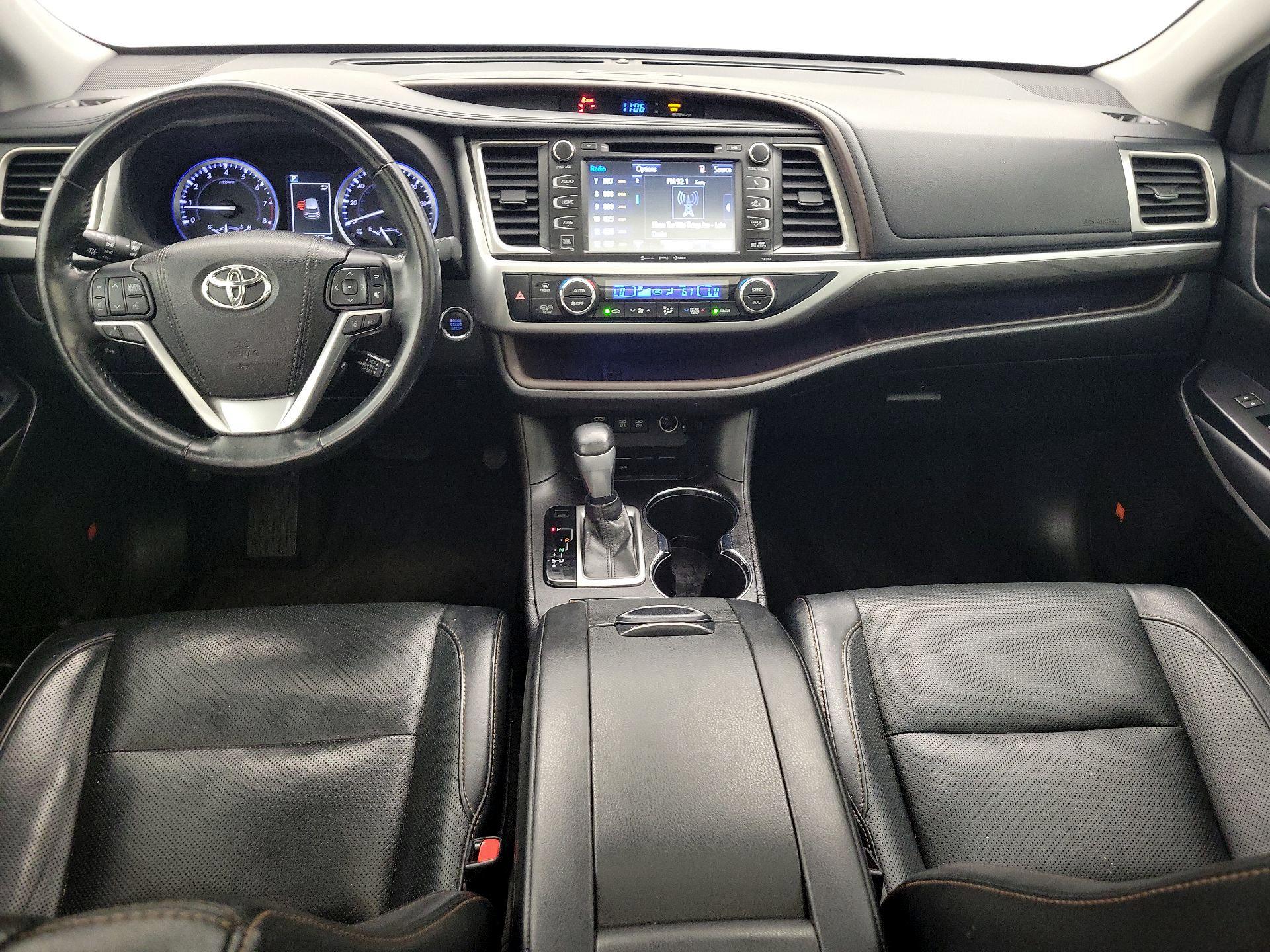Thumbnail: 2018 Toyota Highlander - 9