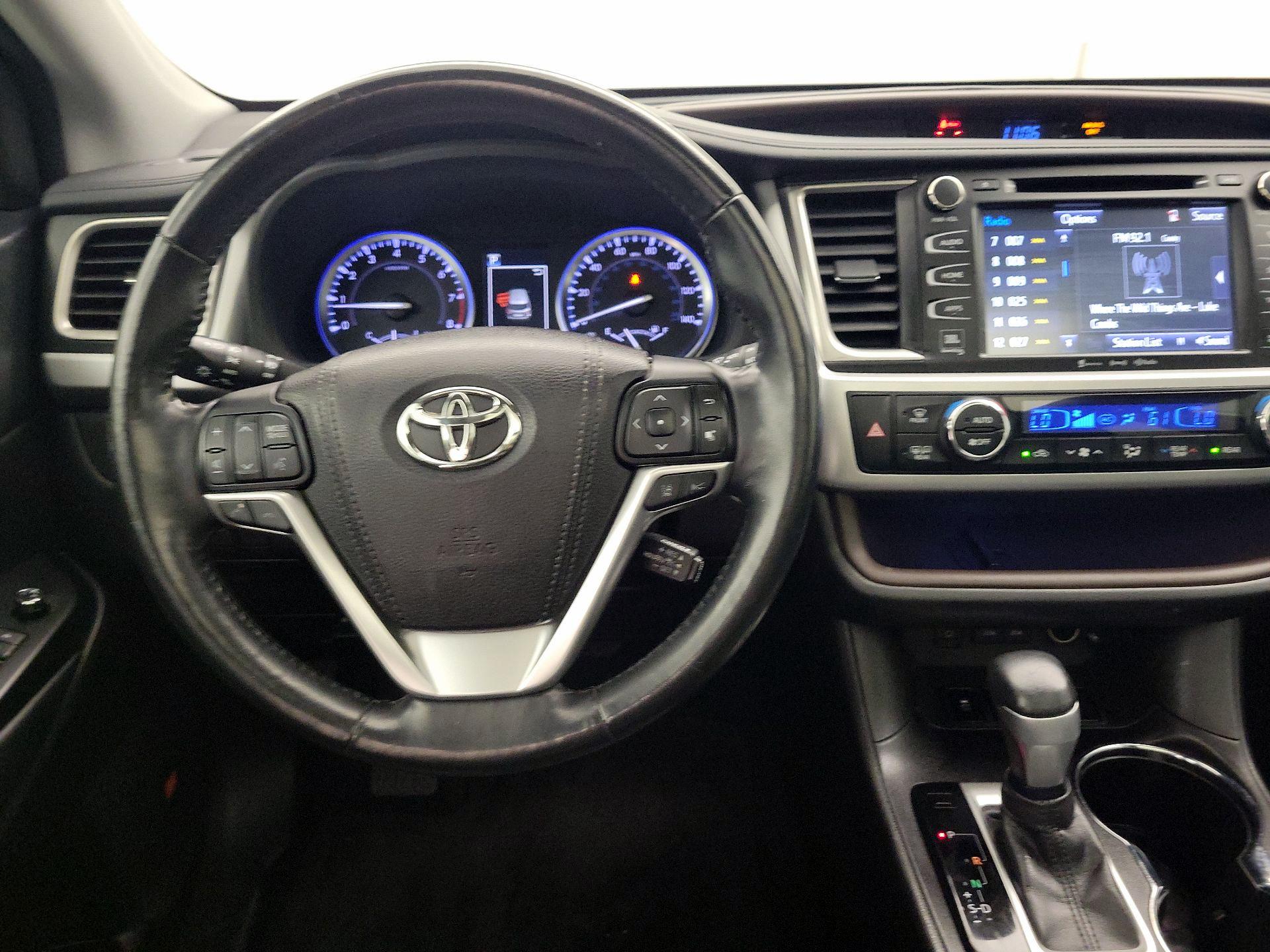 Thumbnail: 2018 Toyota Highlander - 10