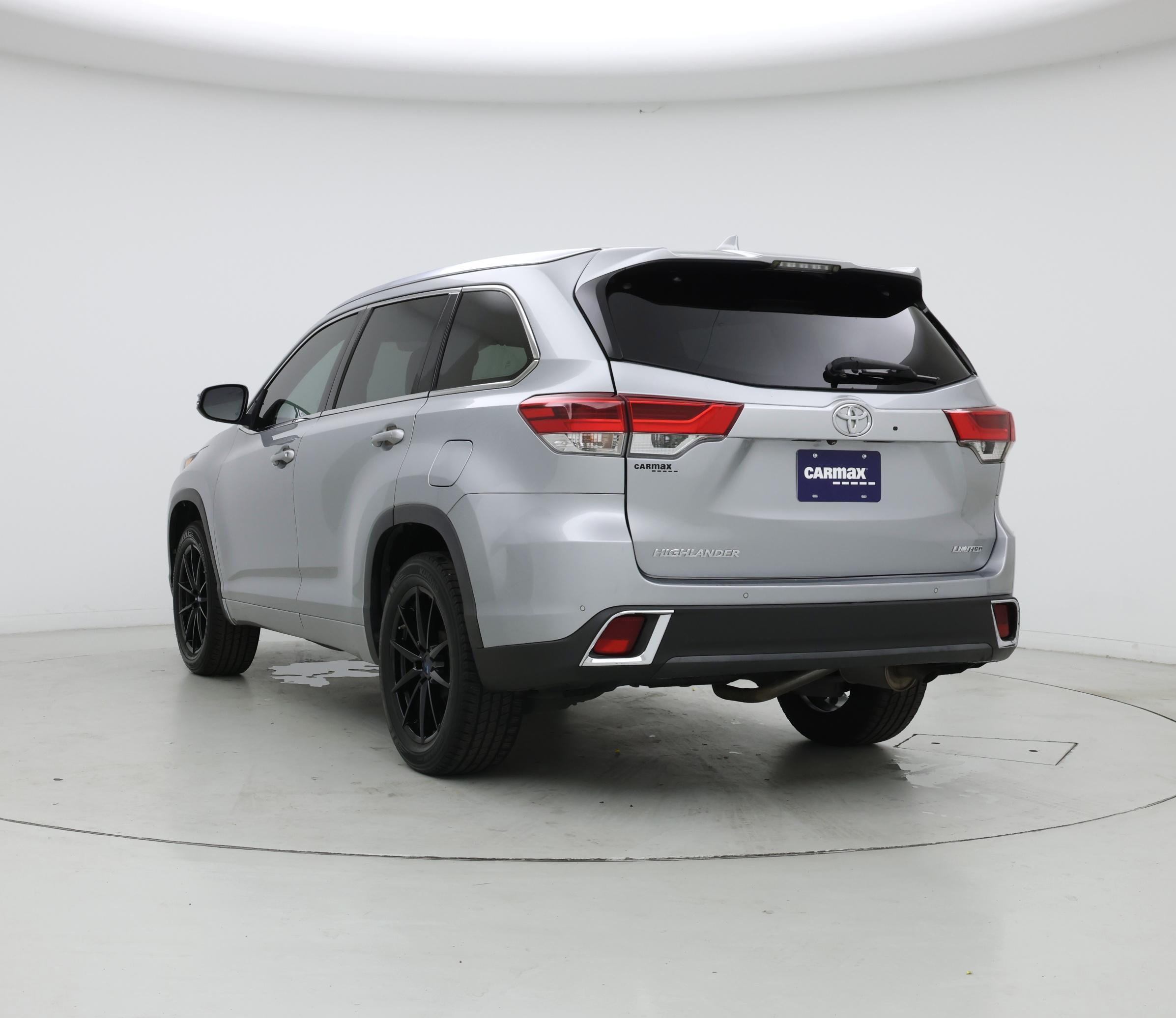 Thumbnail: 2018 Toyota Highlander - 2