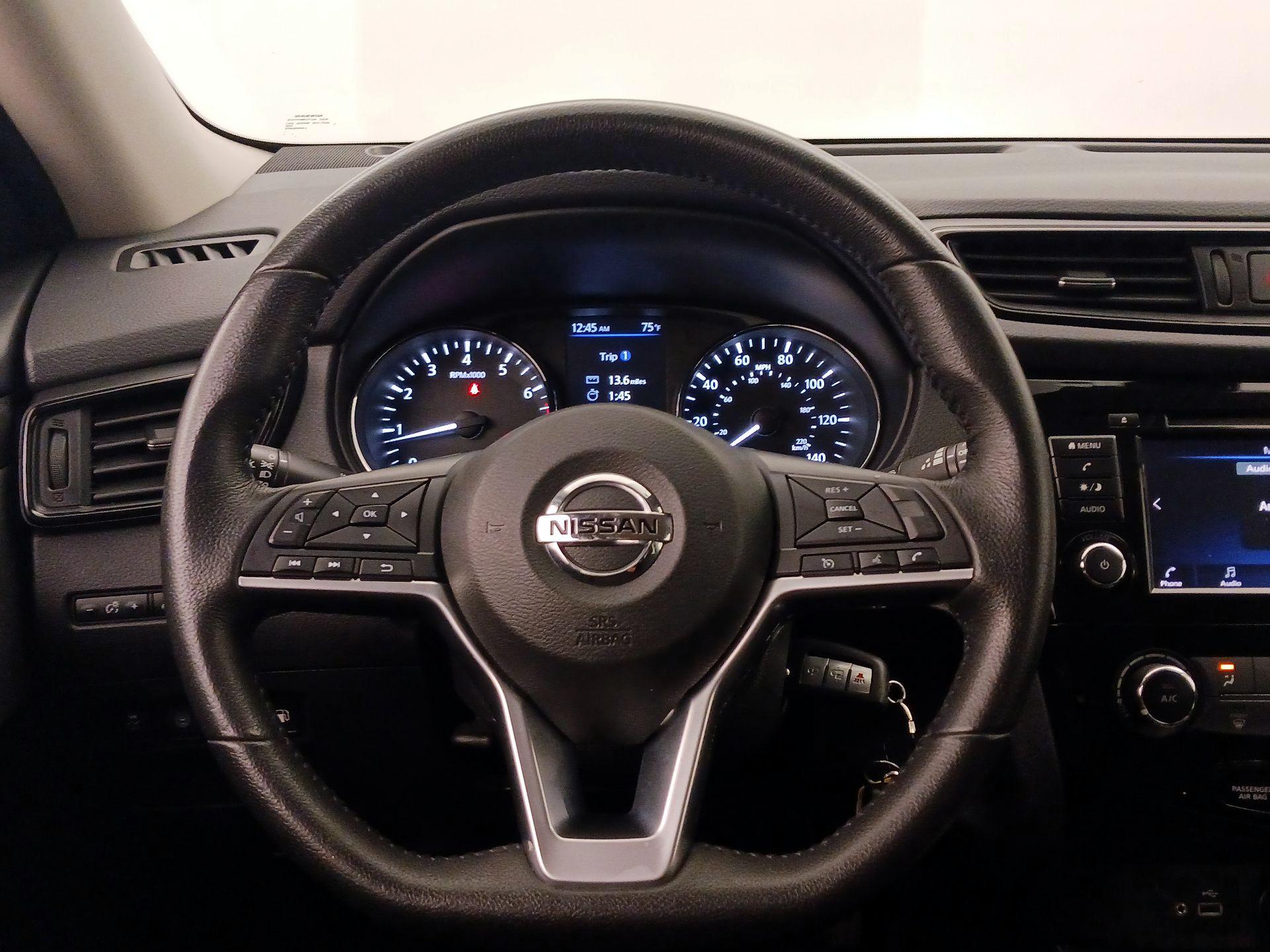 Thumbnail: 2019 Nissan Rogue - 10