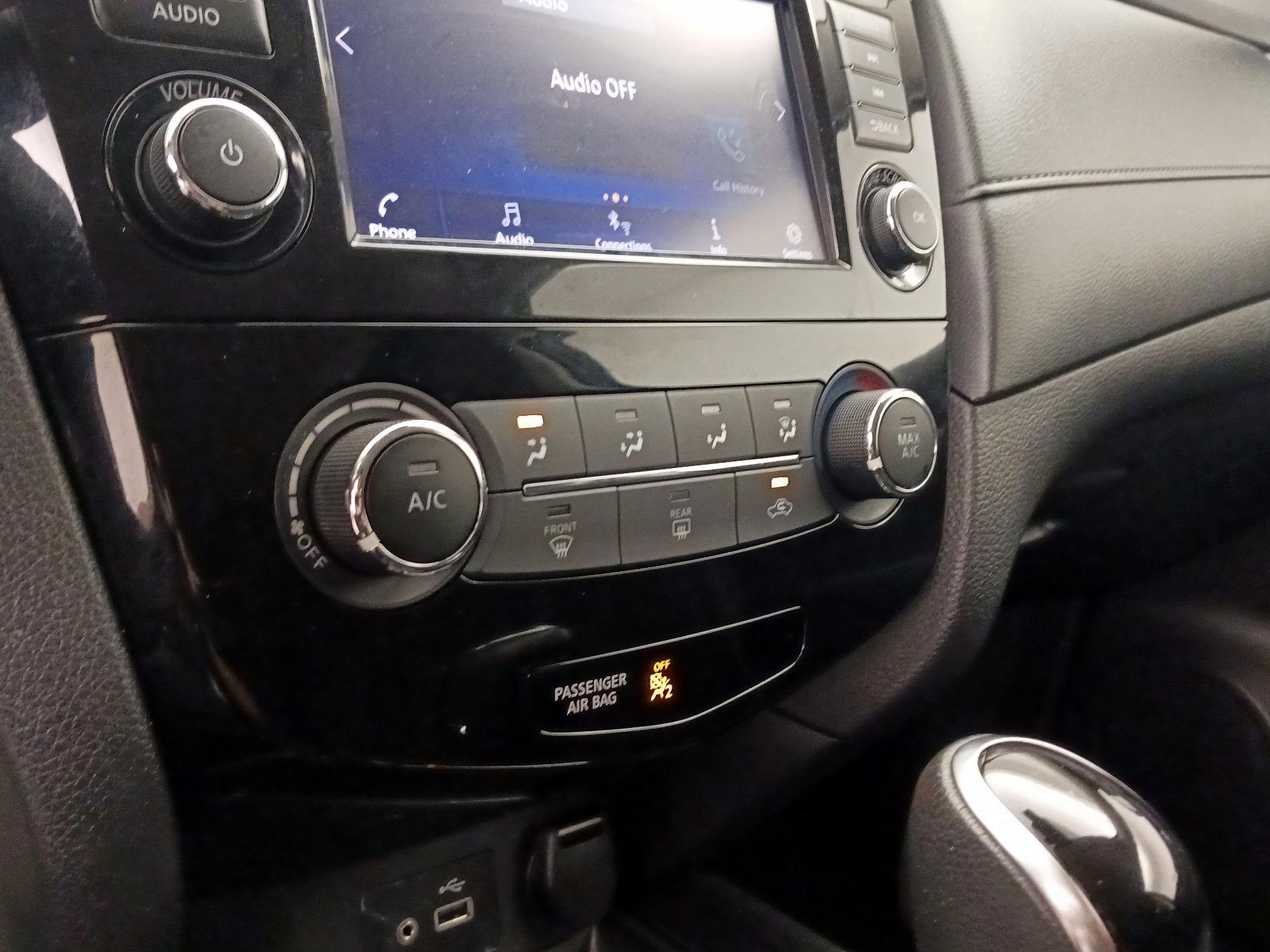 Thumbnail: 2019 Nissan Rogue - 16