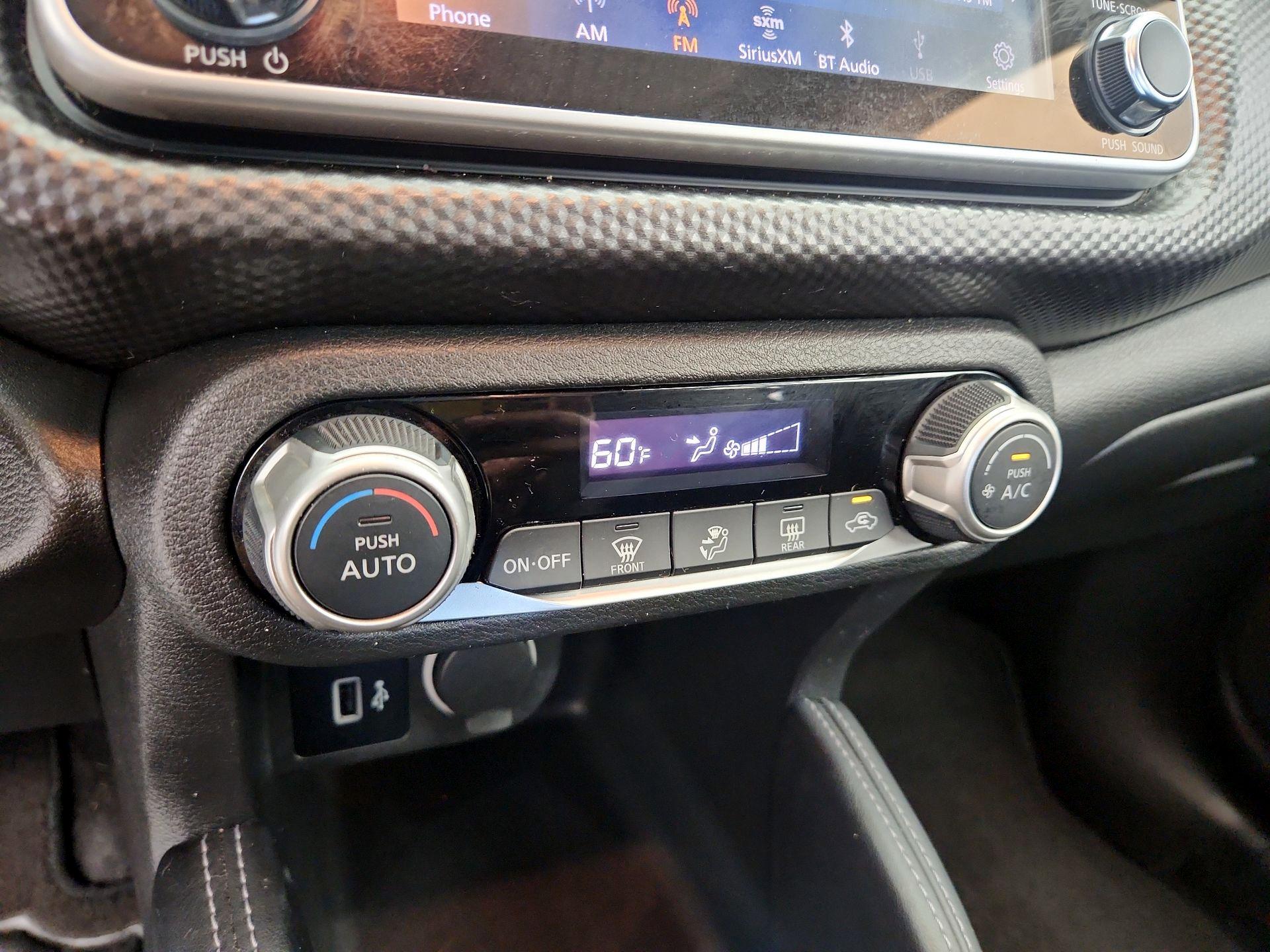 Thumbnail: 2018 Nissan Kicks - 16