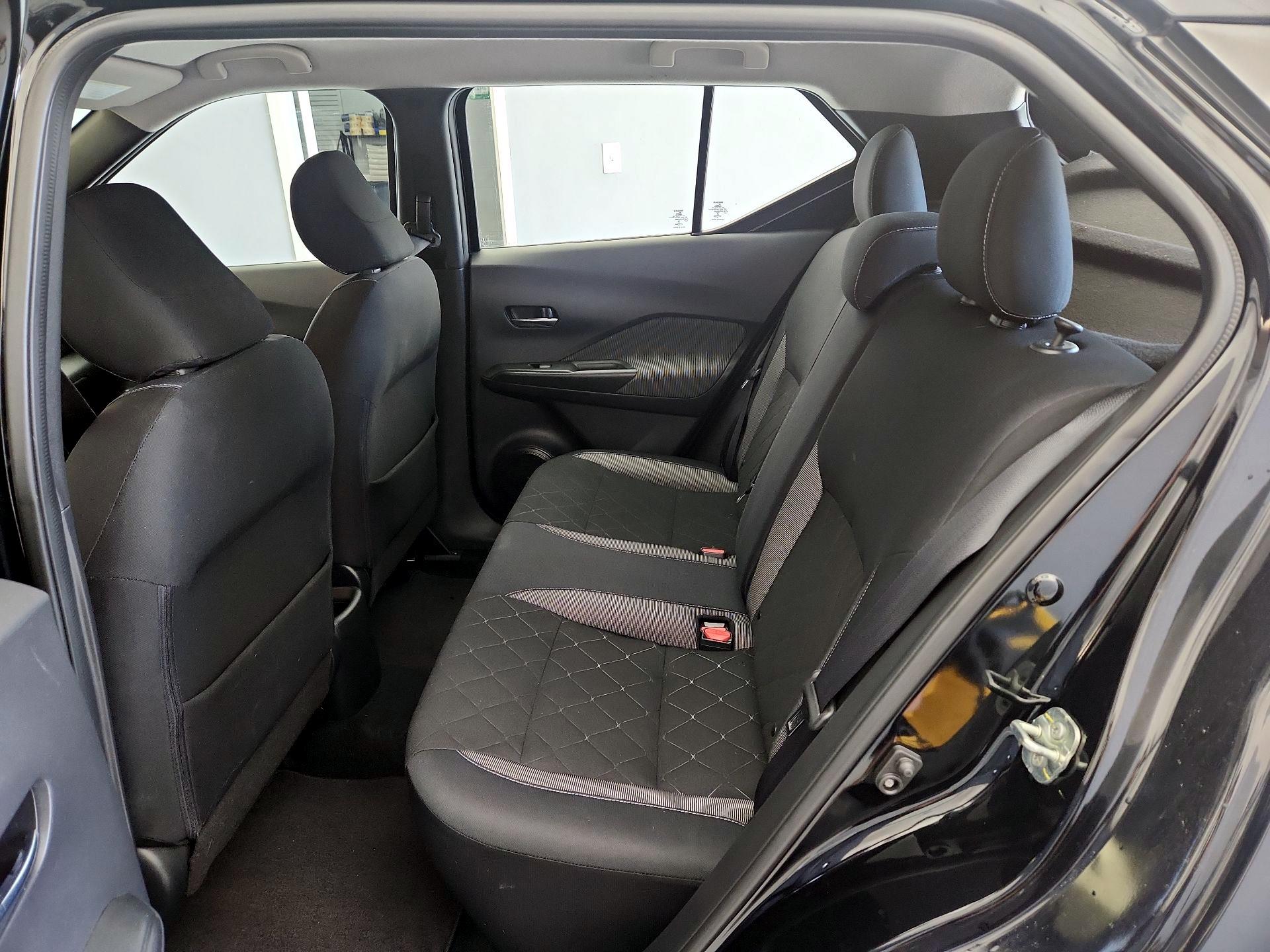 Thumbnail: 2018 Nissan Kicks - 19