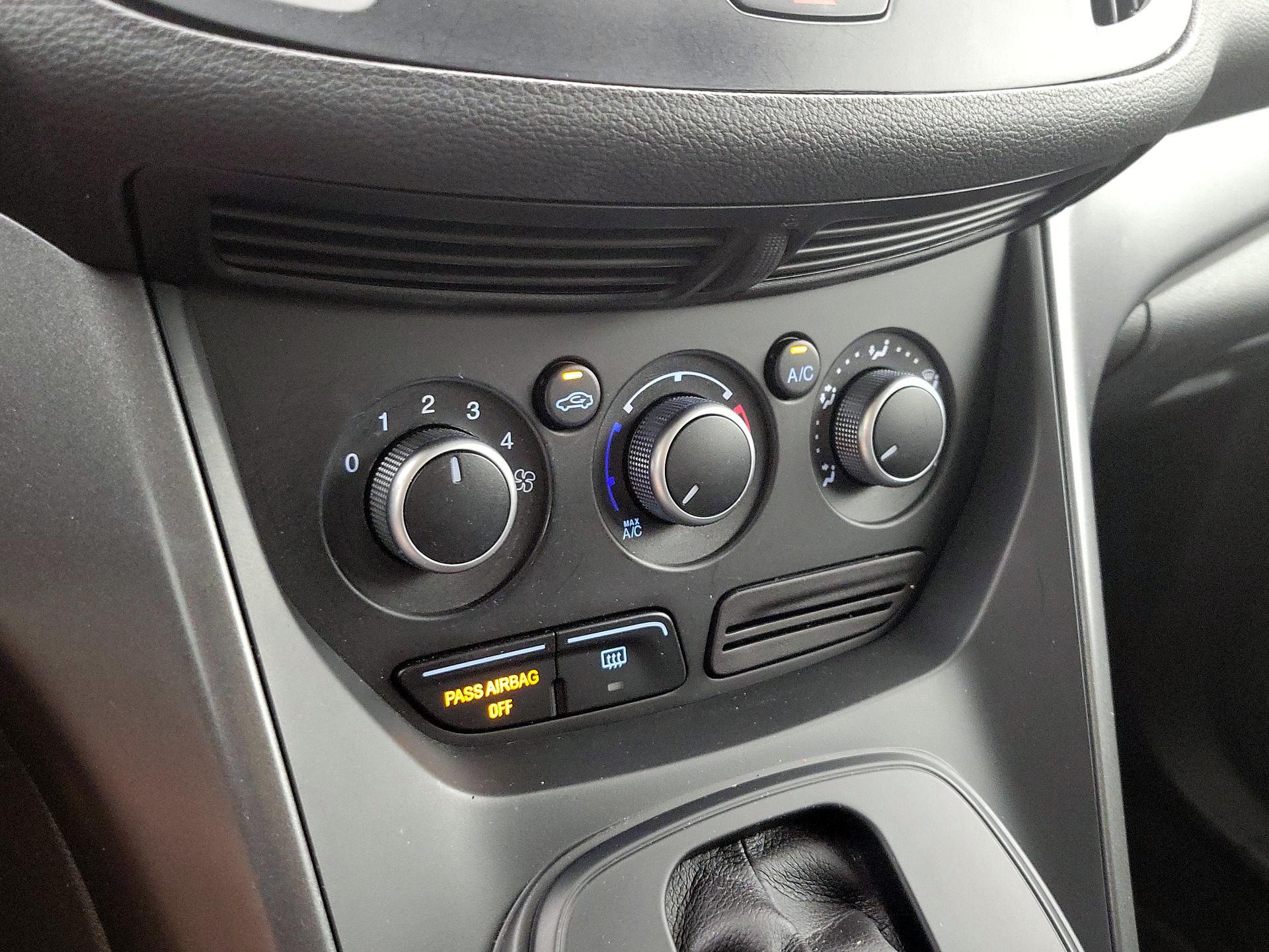 Thumbnail: 2016 Ford Escape - 16