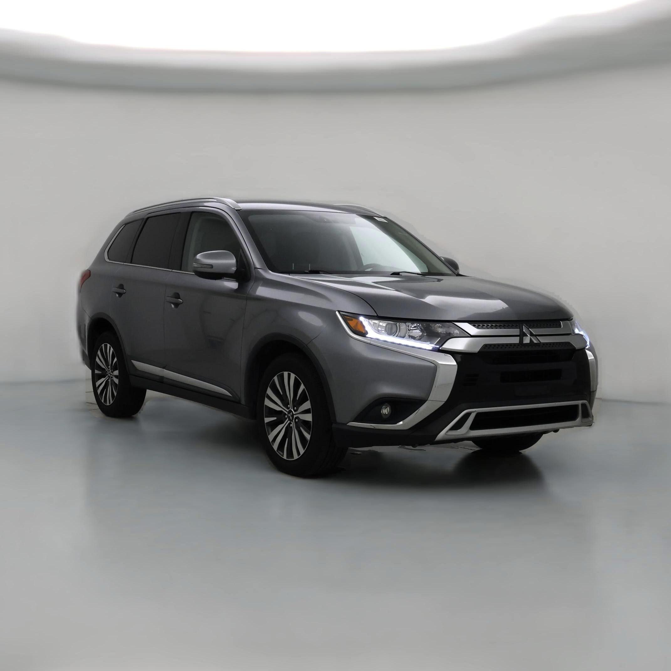 Thumbnail: 2019 Mitsubishi Outlander - 1