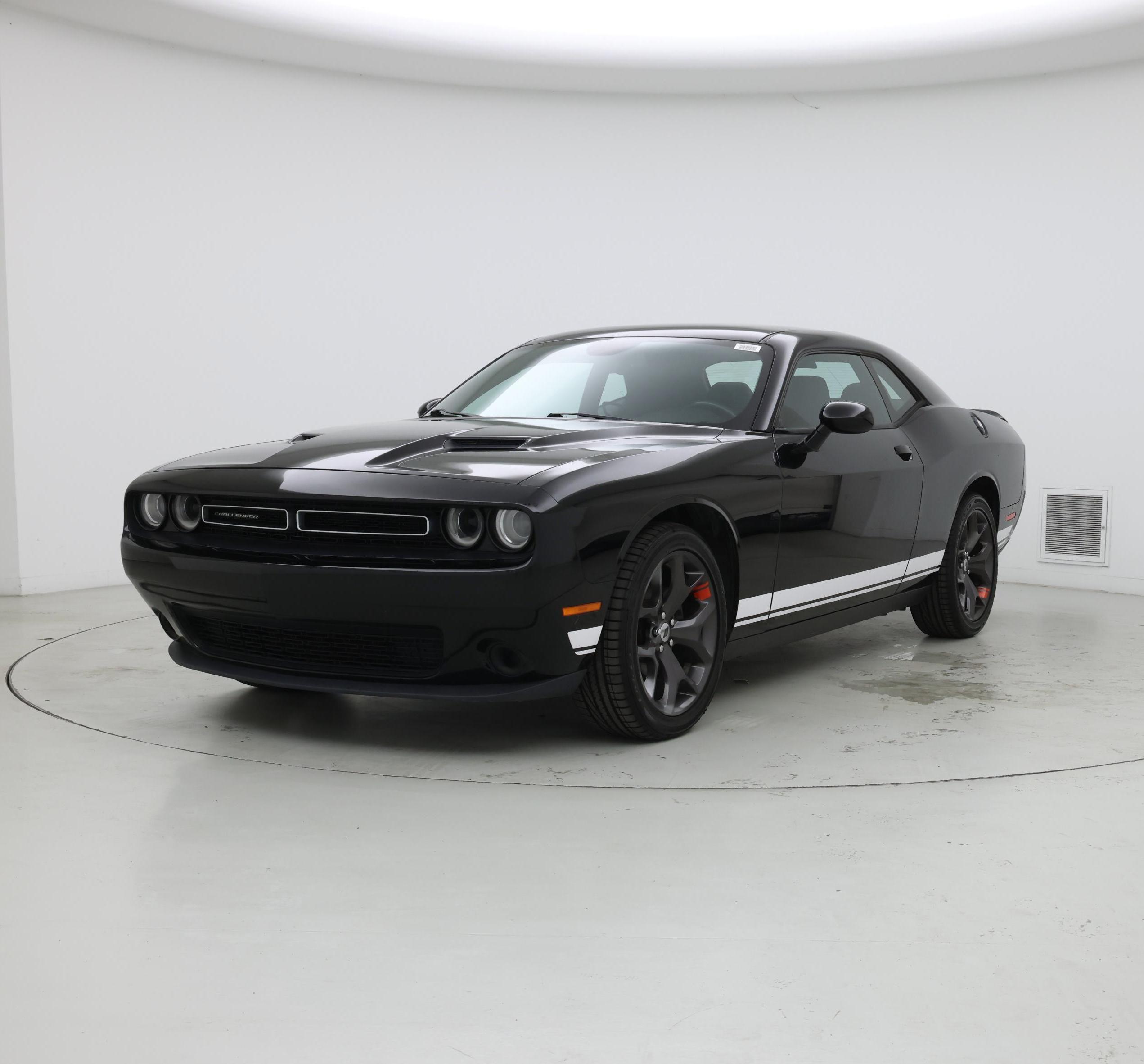 Thumbnail: 2017 Dodge Challenger - 4