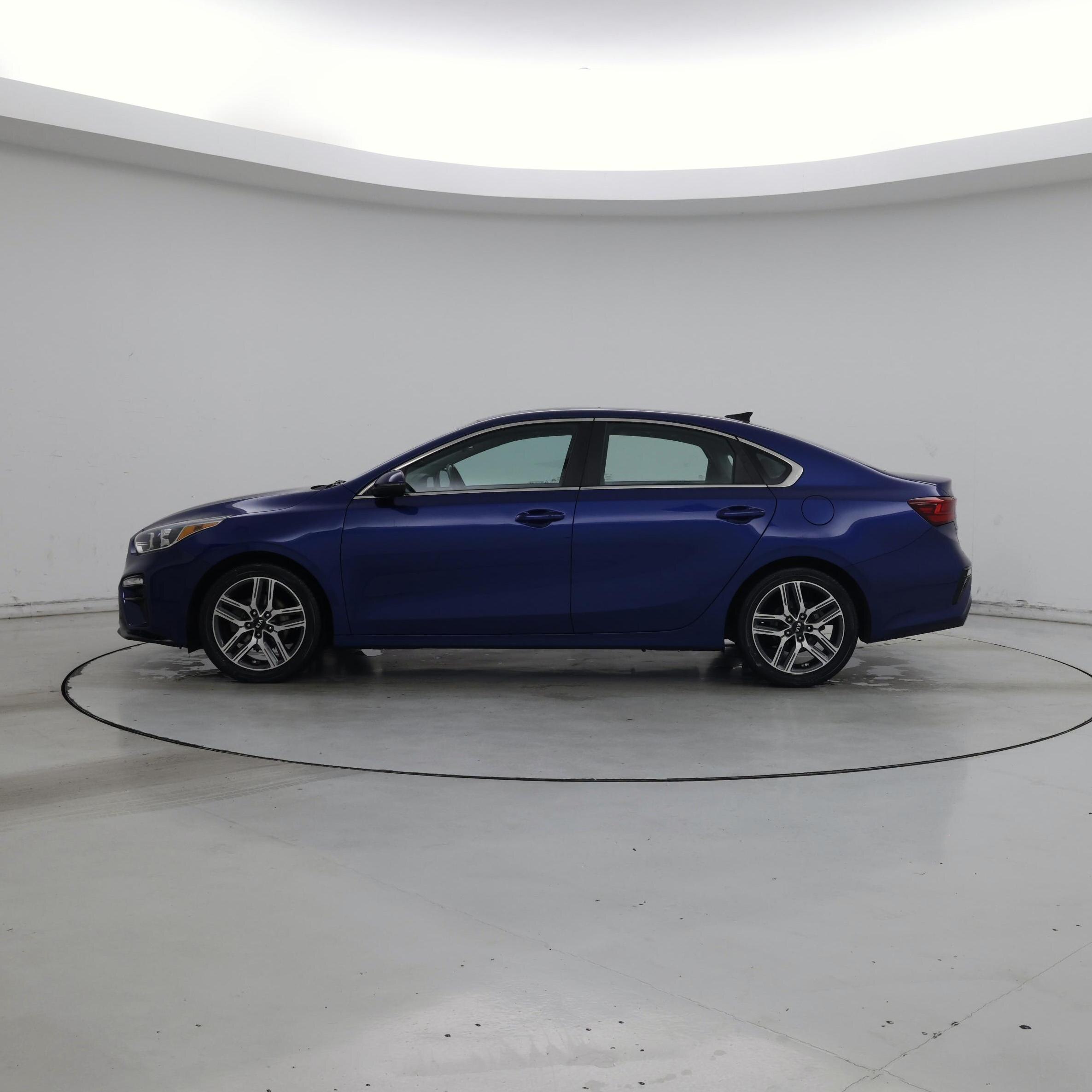 Thumbnail: 2021 Kia Forte - 3