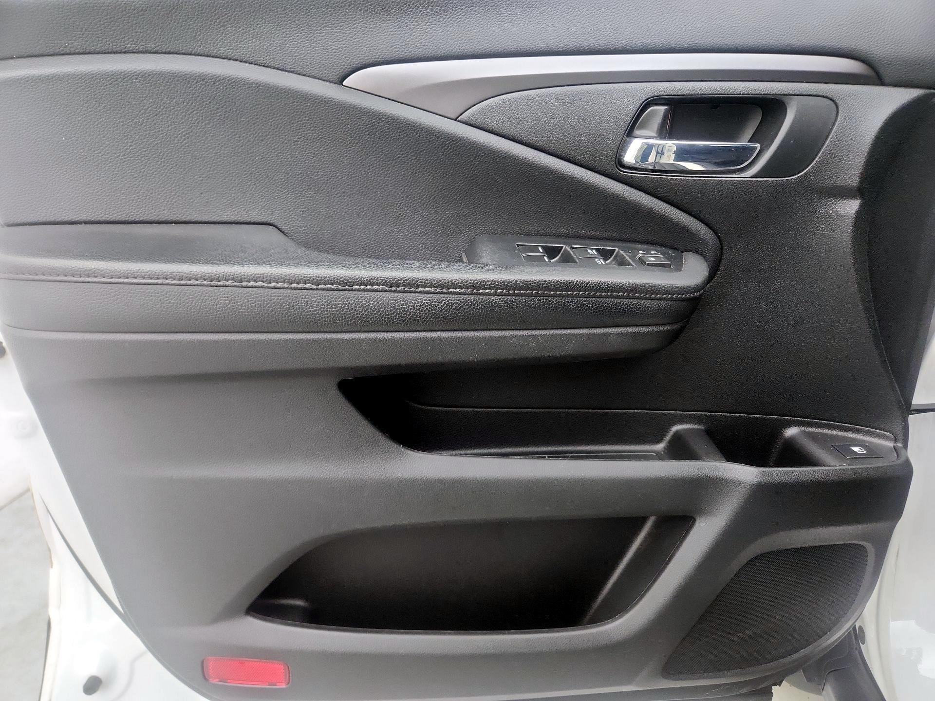 Thumbnail: 2021 Honda Pilot - 12