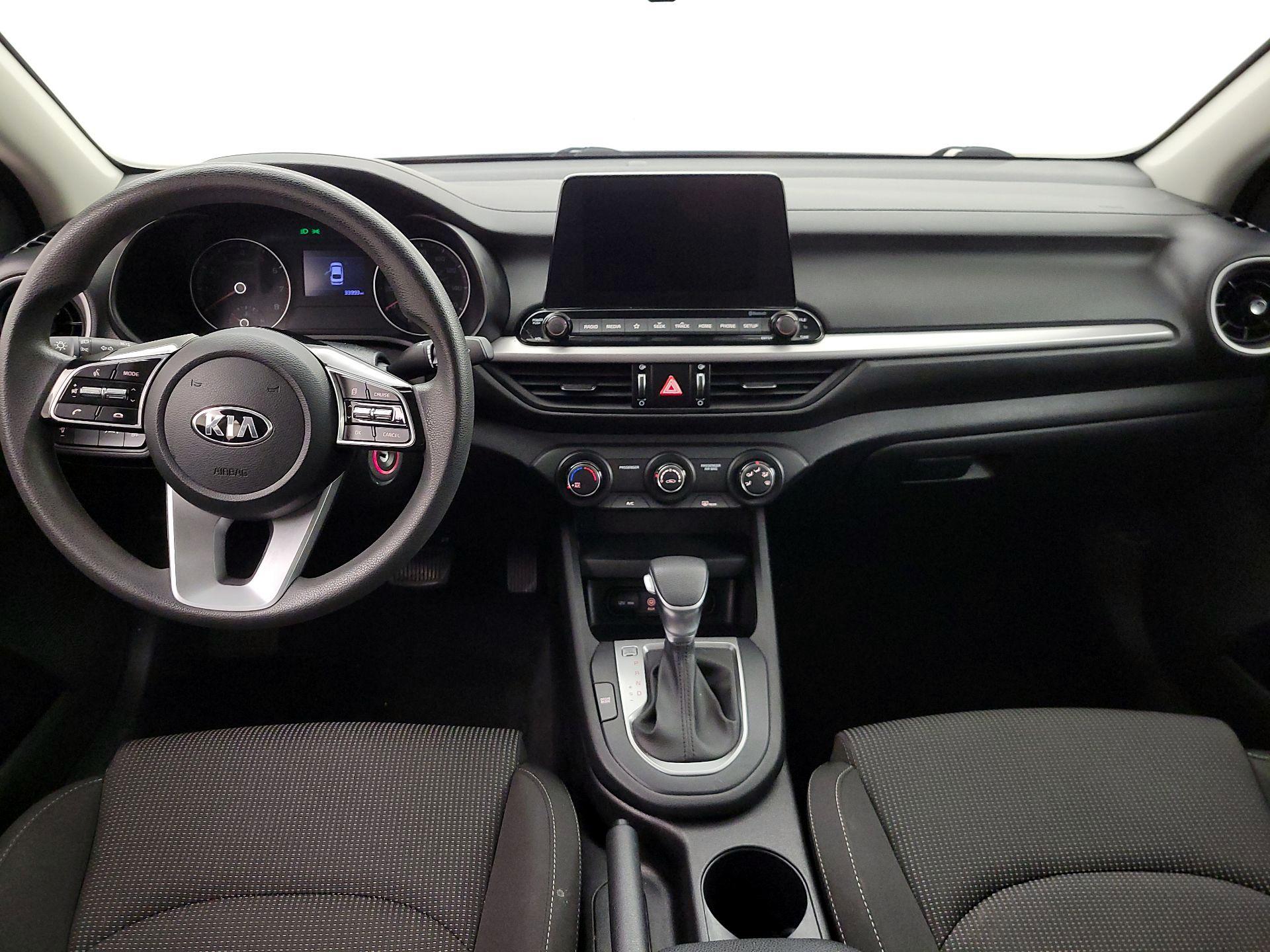 Thumbnail: 2020 Kia Forte - 9