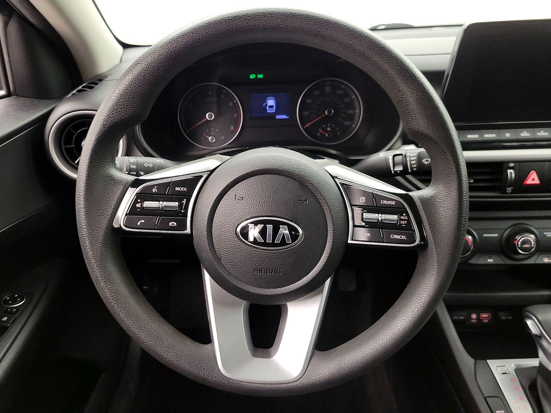 Thumbnail: 2020 Kia Forte - 10