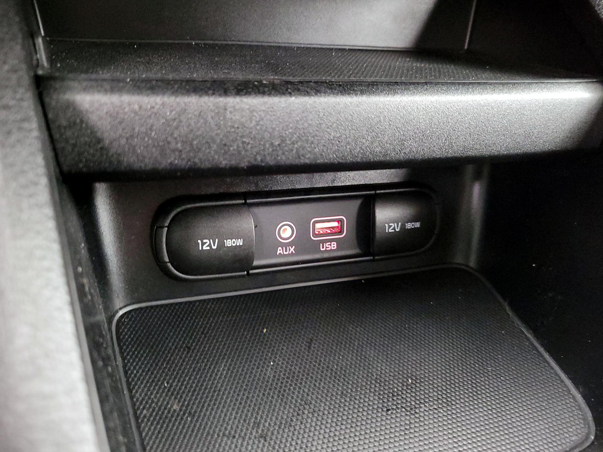 Thumbnail: 2020 Kia Forte - 18