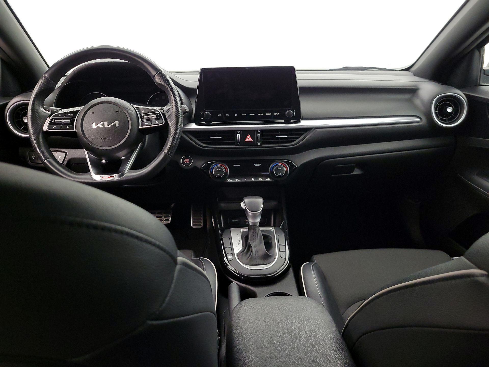 Thumbnail: 2023 Kia Forte - 9