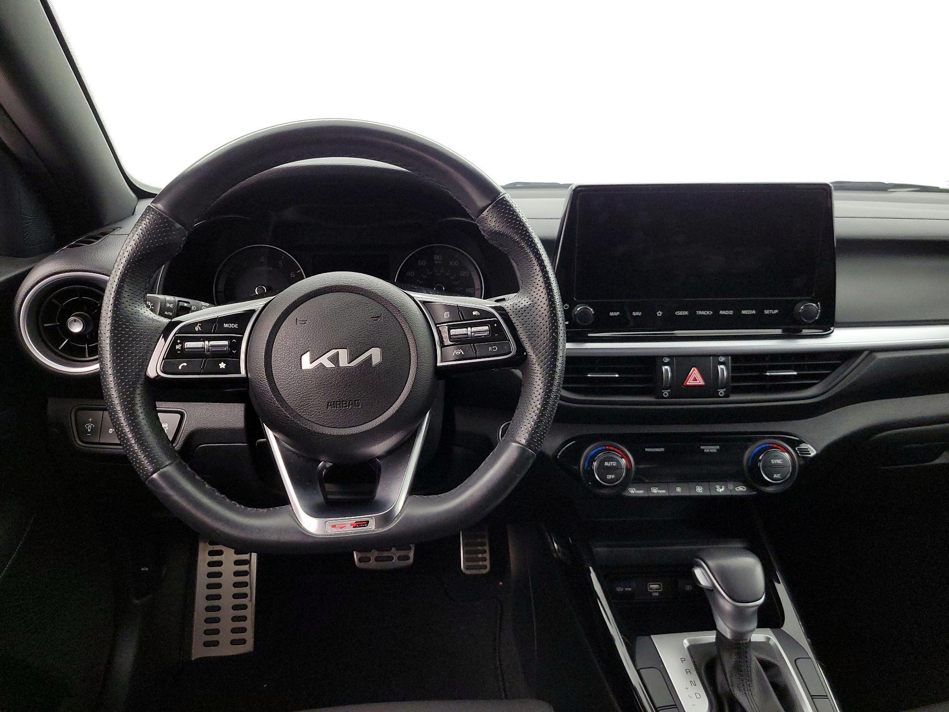Thumbnail: 2023 Kia Forte - 10