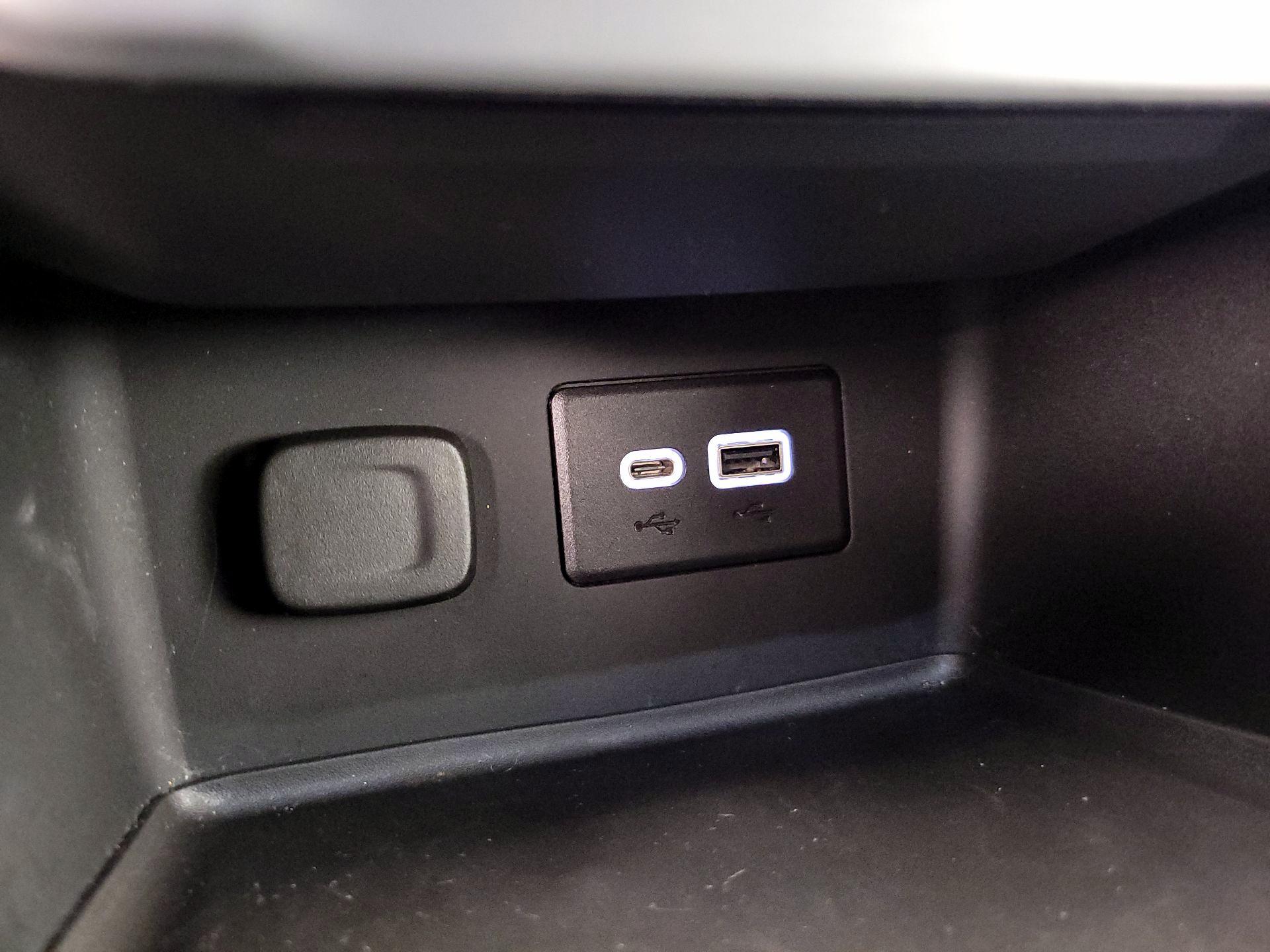 Thumbnail: 2021 GMC Acadia - 19
