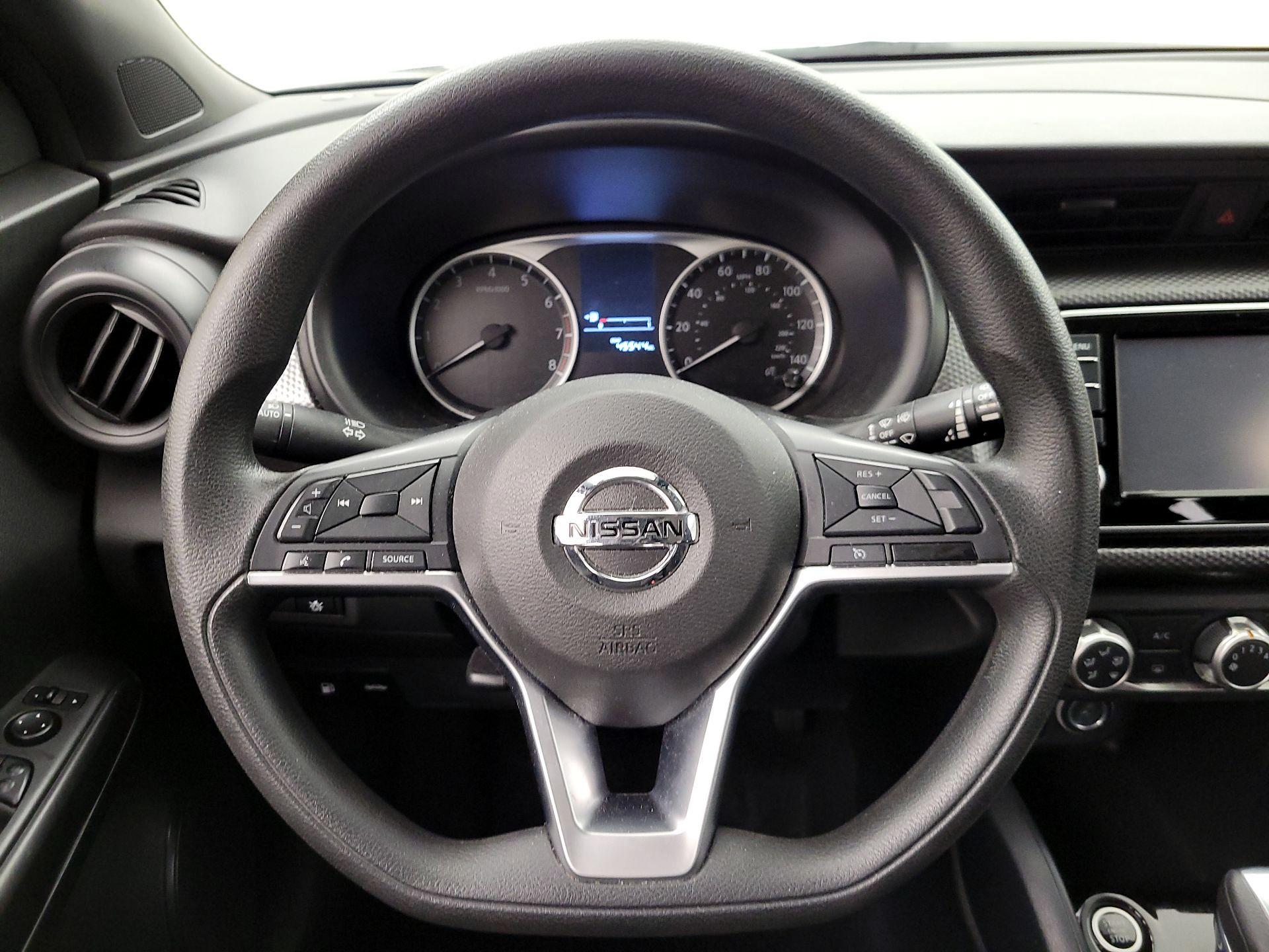Thumbnail: 2020 Nissan Kicks - 10