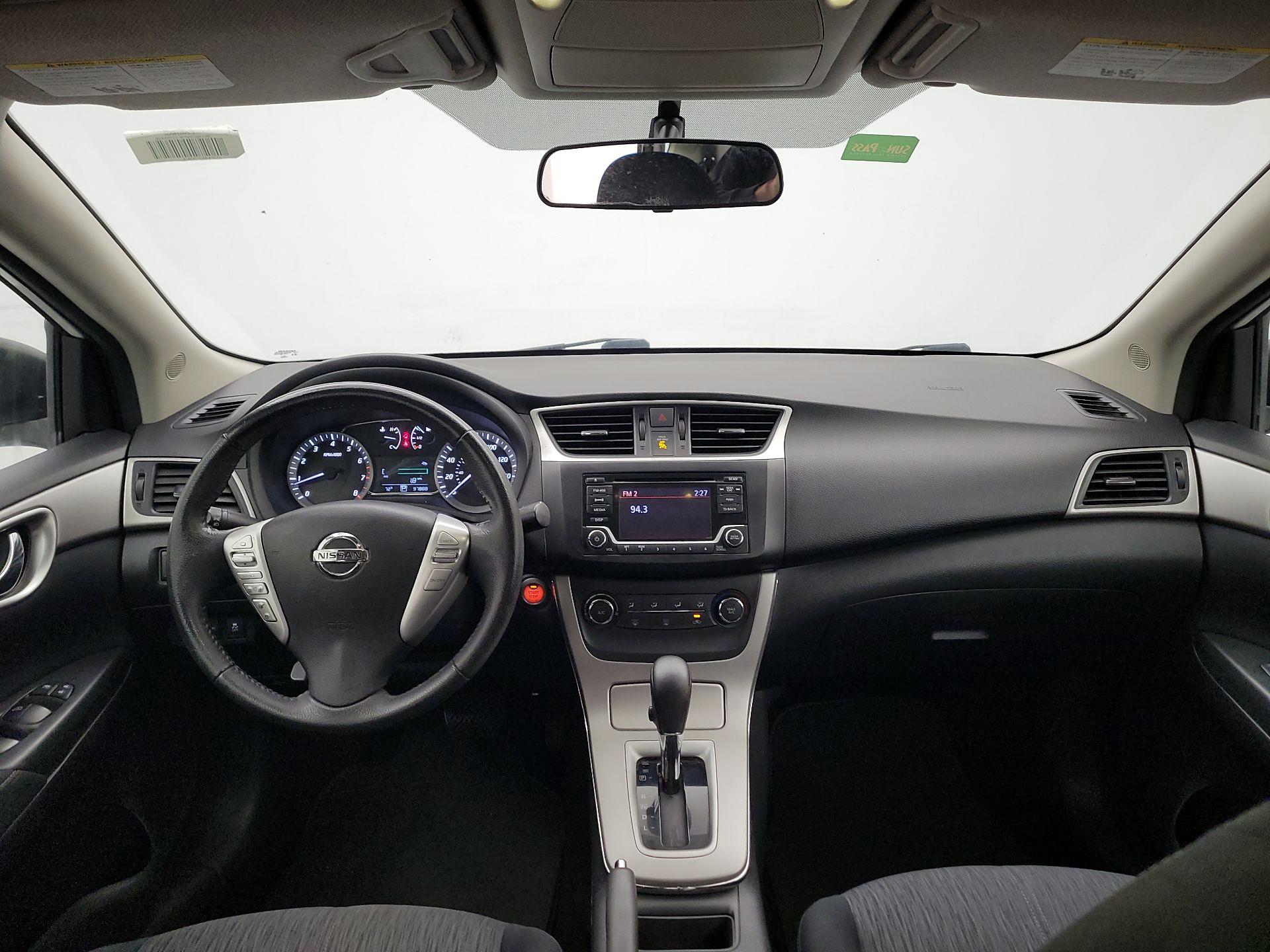 Thumbnail: 2015 Nissan Sentra - 9