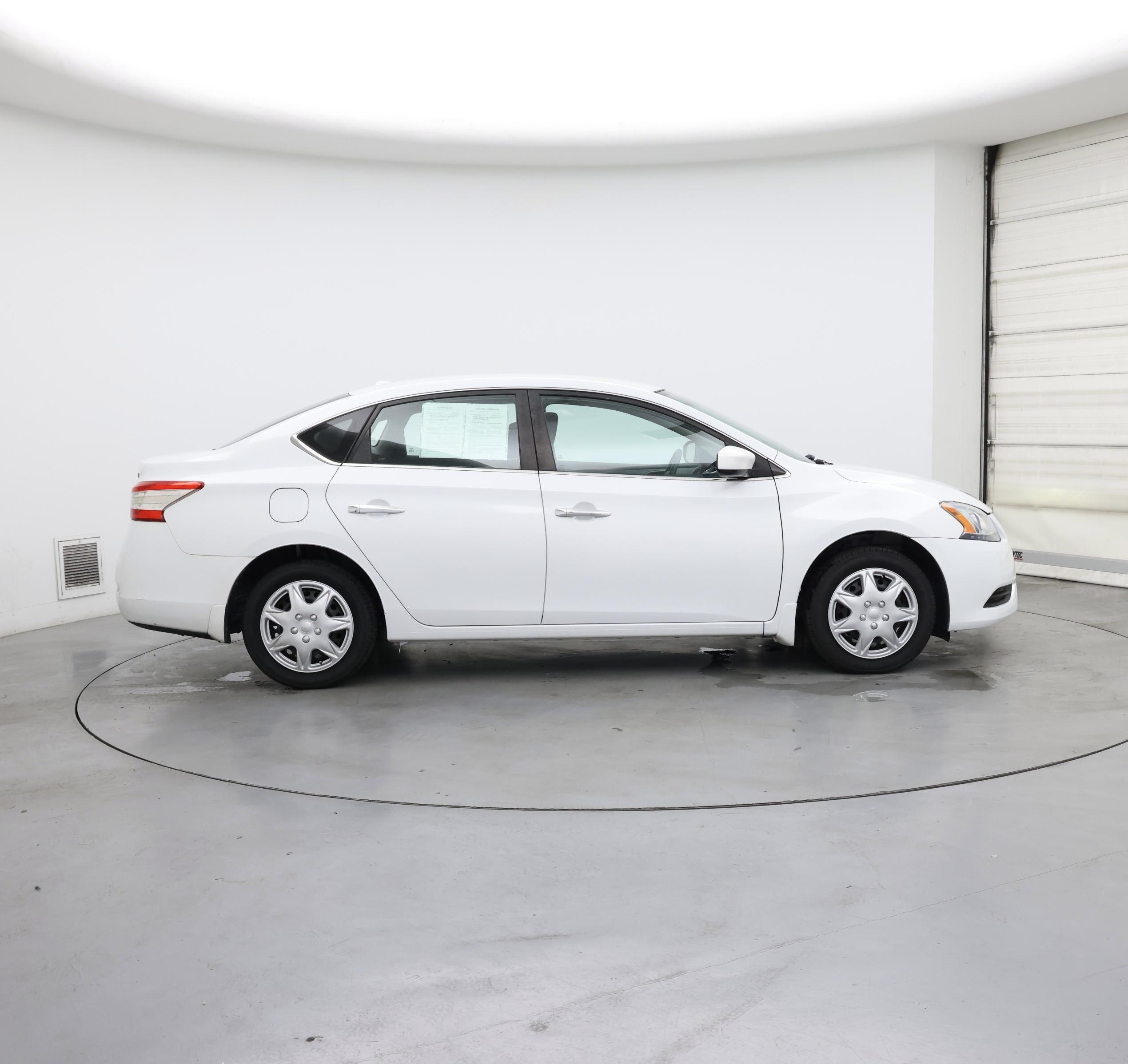 Thumbnail: 2015 Nissan Sentra - 7