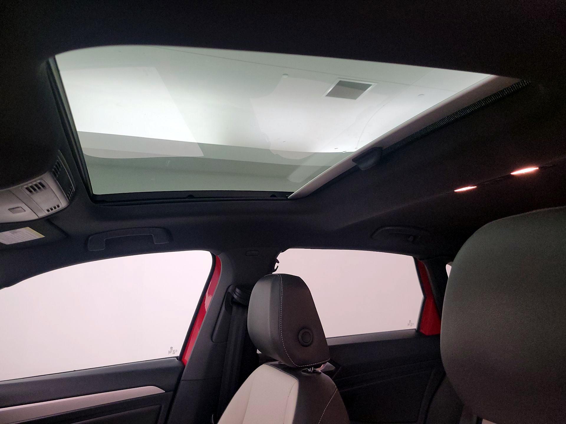 Thumbnail: 2019 Volkswagen Jetta - 19