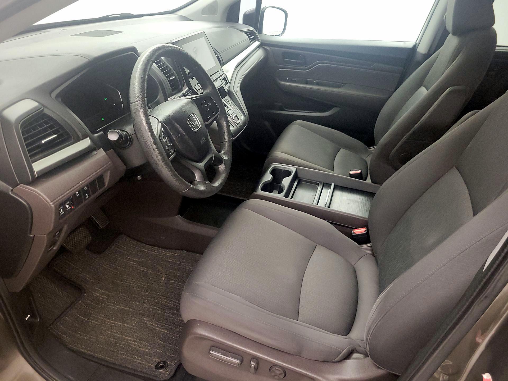 Thumbnail: 2018 Honda Odyssey - 11