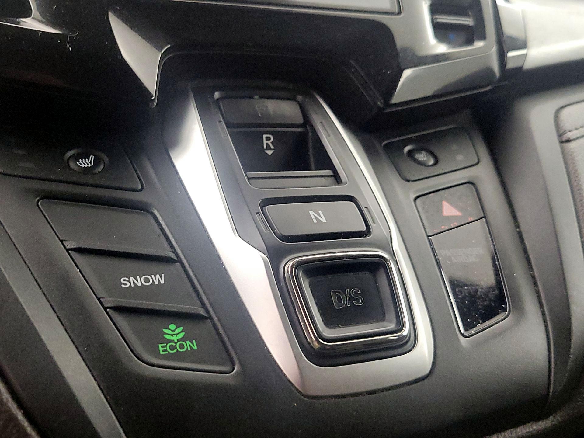 Thumbnail: 2018 Honda Odyssey - 17