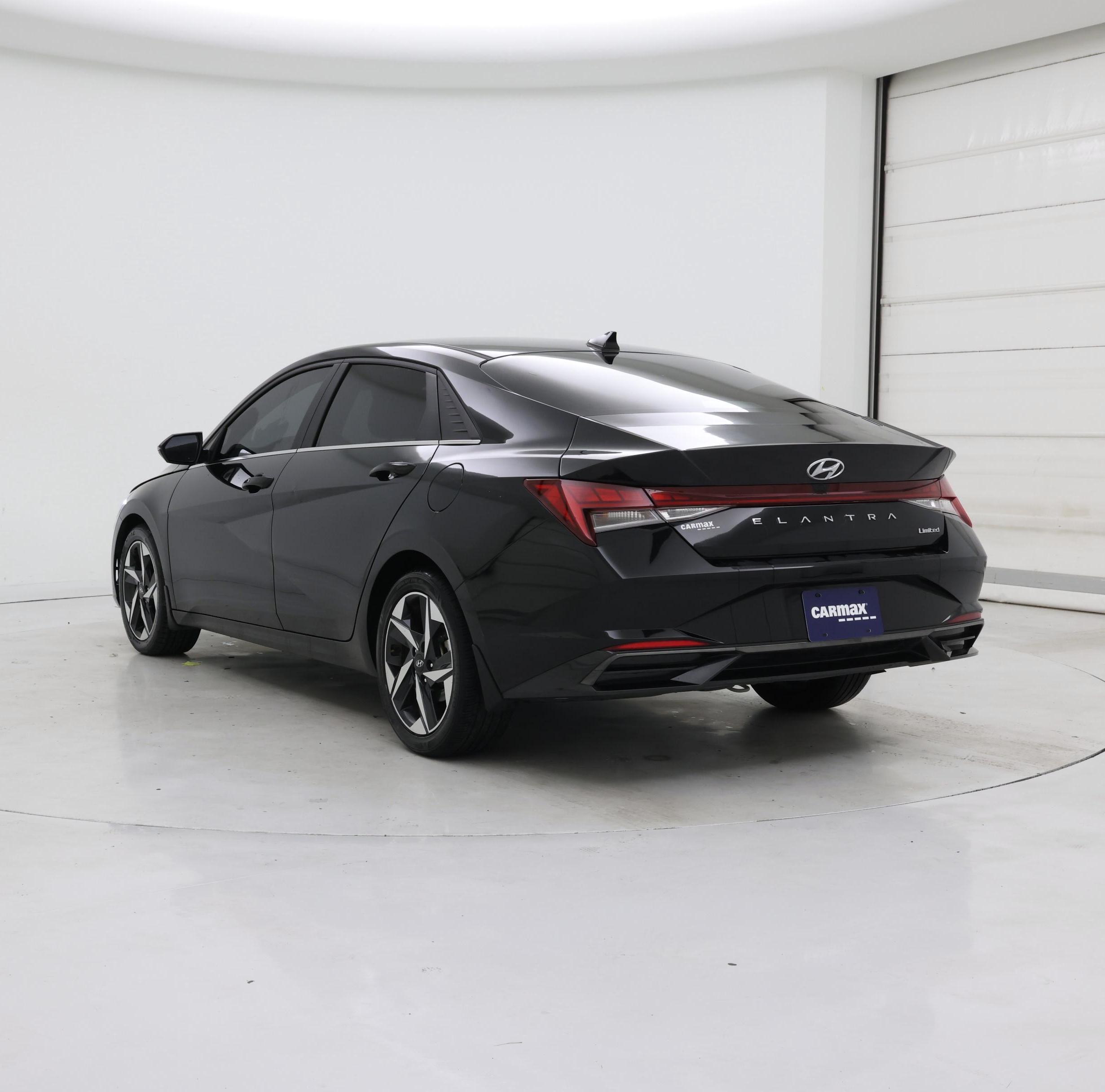 Thumbnail: 2023 Hyundai Elantra - 2