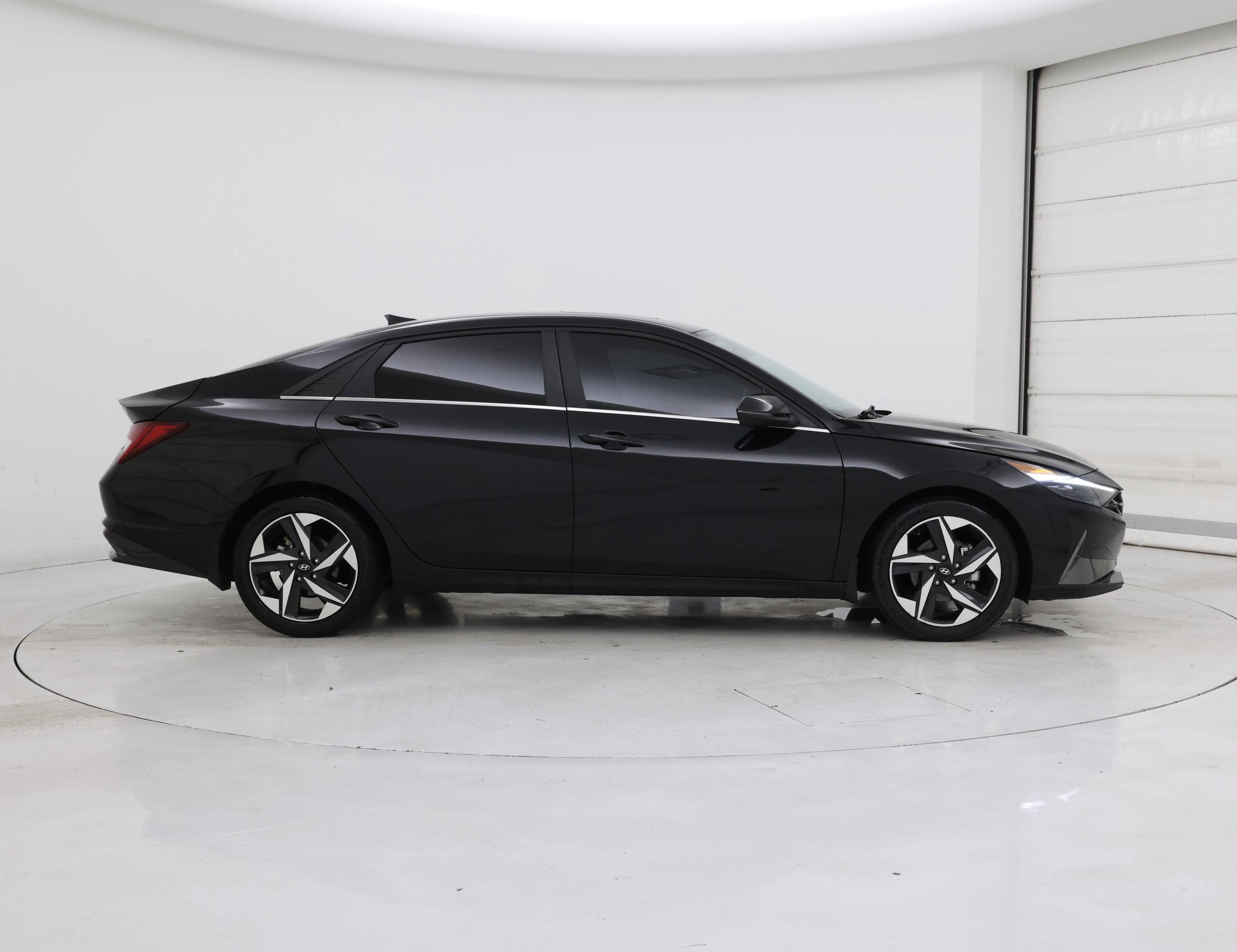 Thumbnail: 2023 Hyundai Elantra - 7