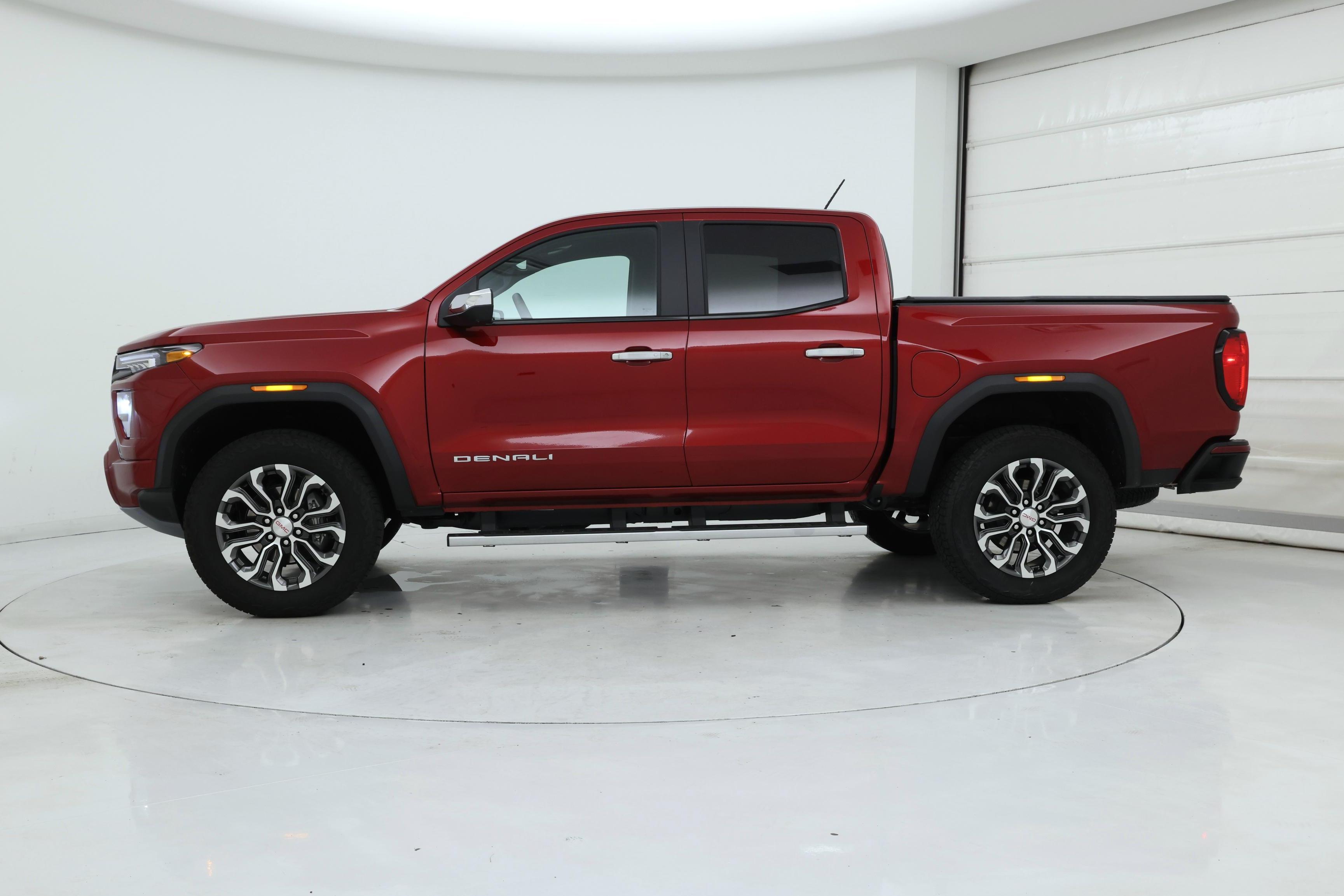 Thumbnail: 2025 GMC Canyon - 3
